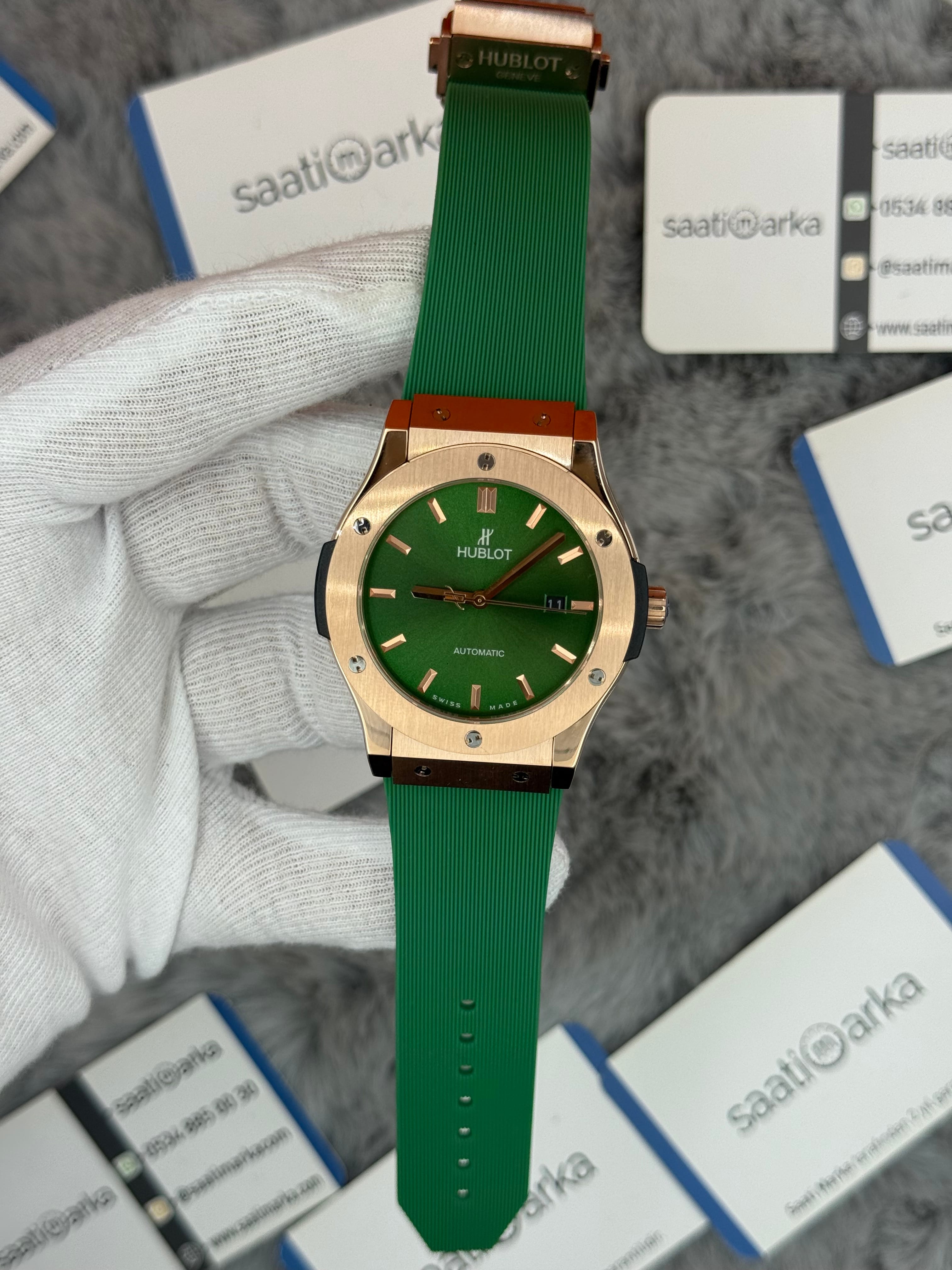 HUBLOT vendome 41mm rose kasa yeşil kadran yeşil kauçuk kordon erkek kol saati