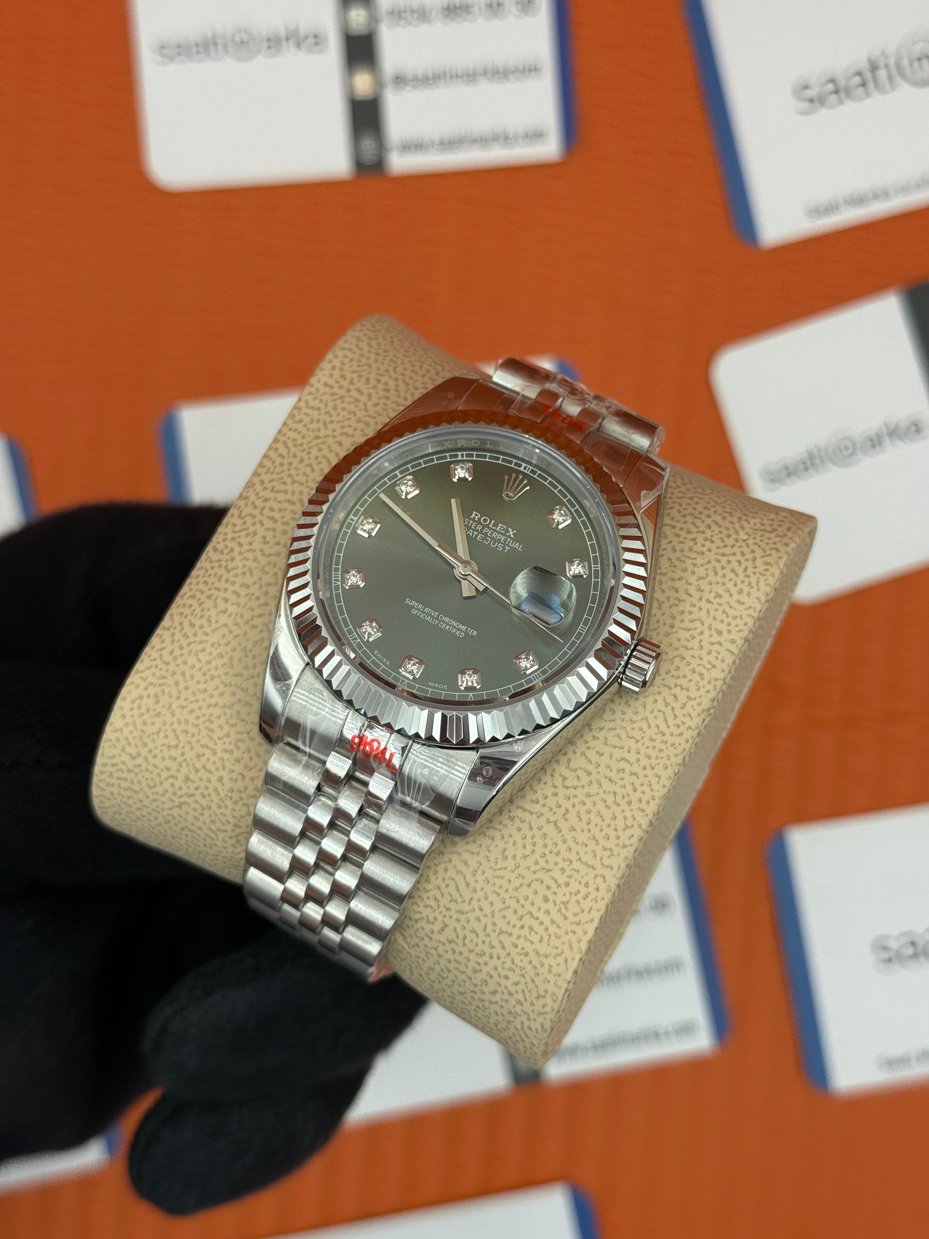ROLEX Datejust baget taşlı green dial silver jubilee kordon