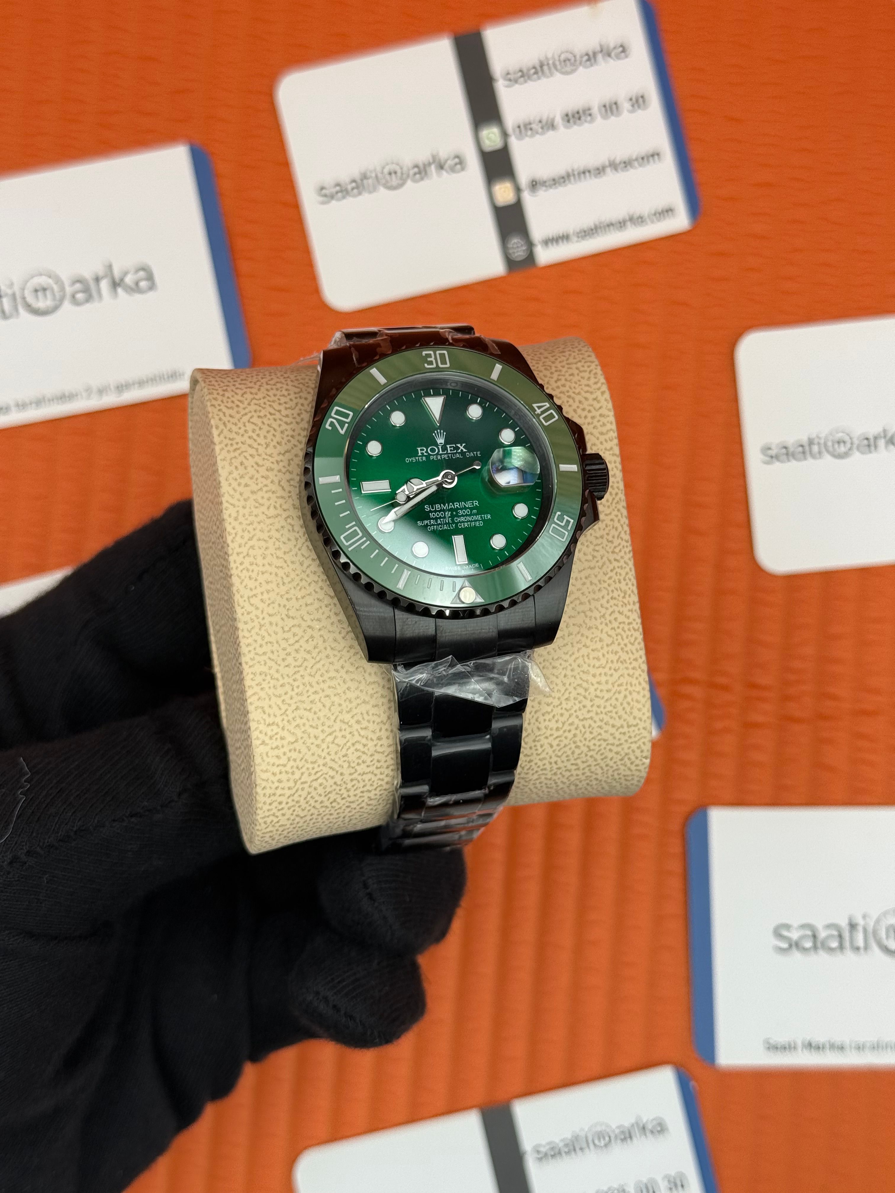 ROLEX Submariner oyster green dial siyah kasa-kordon