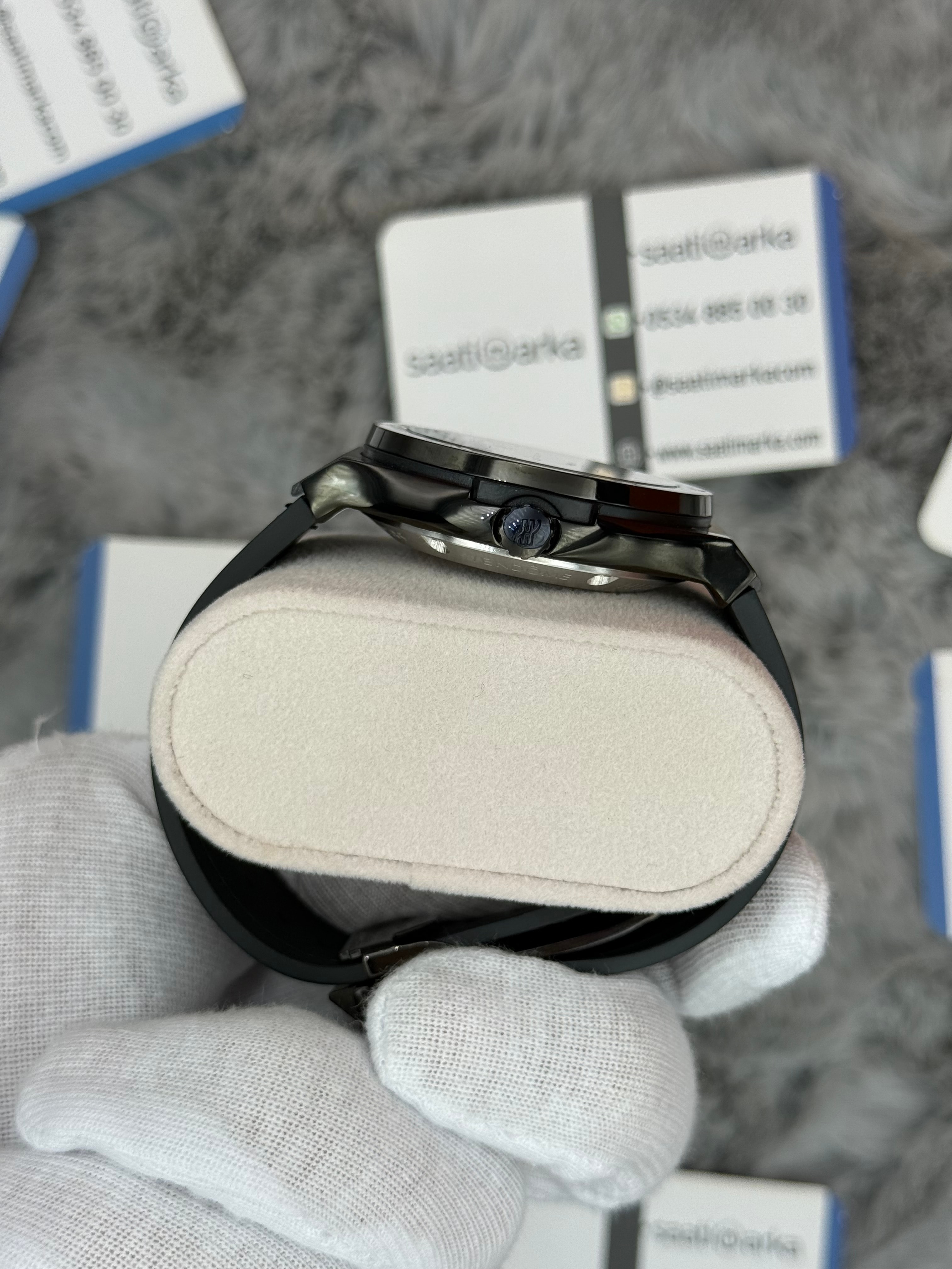 HUBLOT big bang tourbillon 41mm siyah kasa siyah deri kordon erkek kol saati