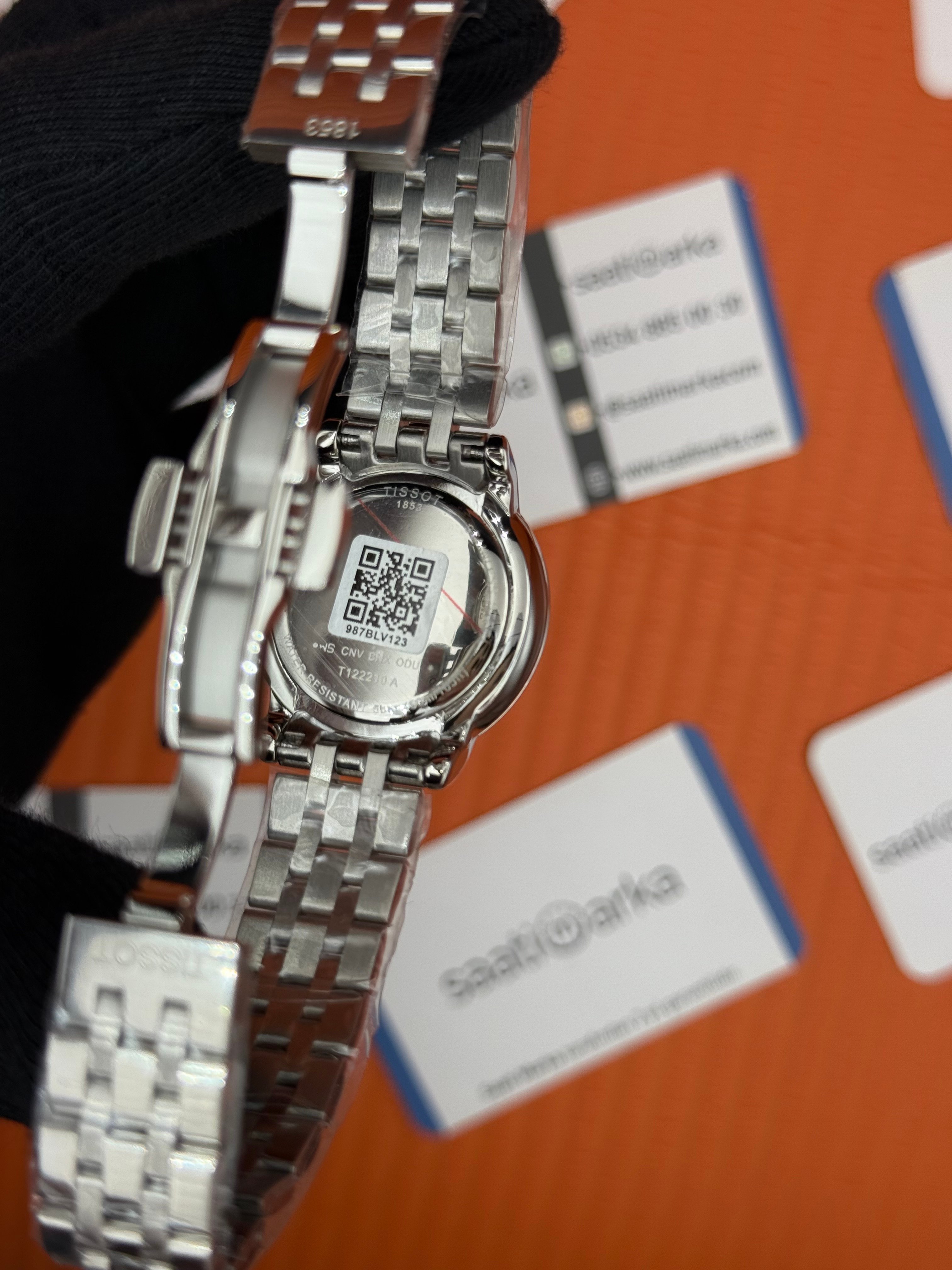 TISSOT siyah baget taşlı kadran silver kasa kordon kadın kol saati