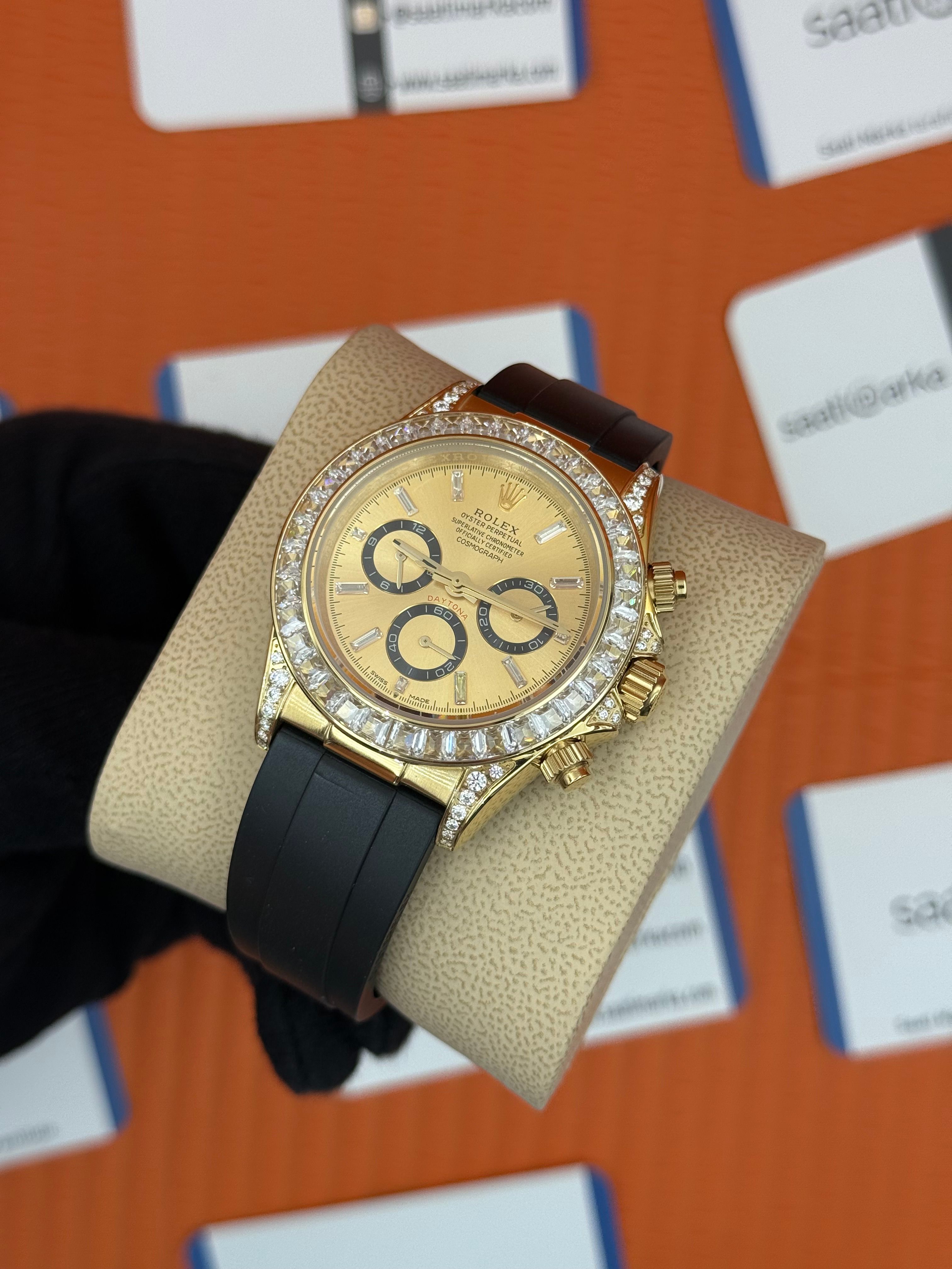 ROLEX Daytona taşlı bezel champagne dial siyah kauçuk kordon