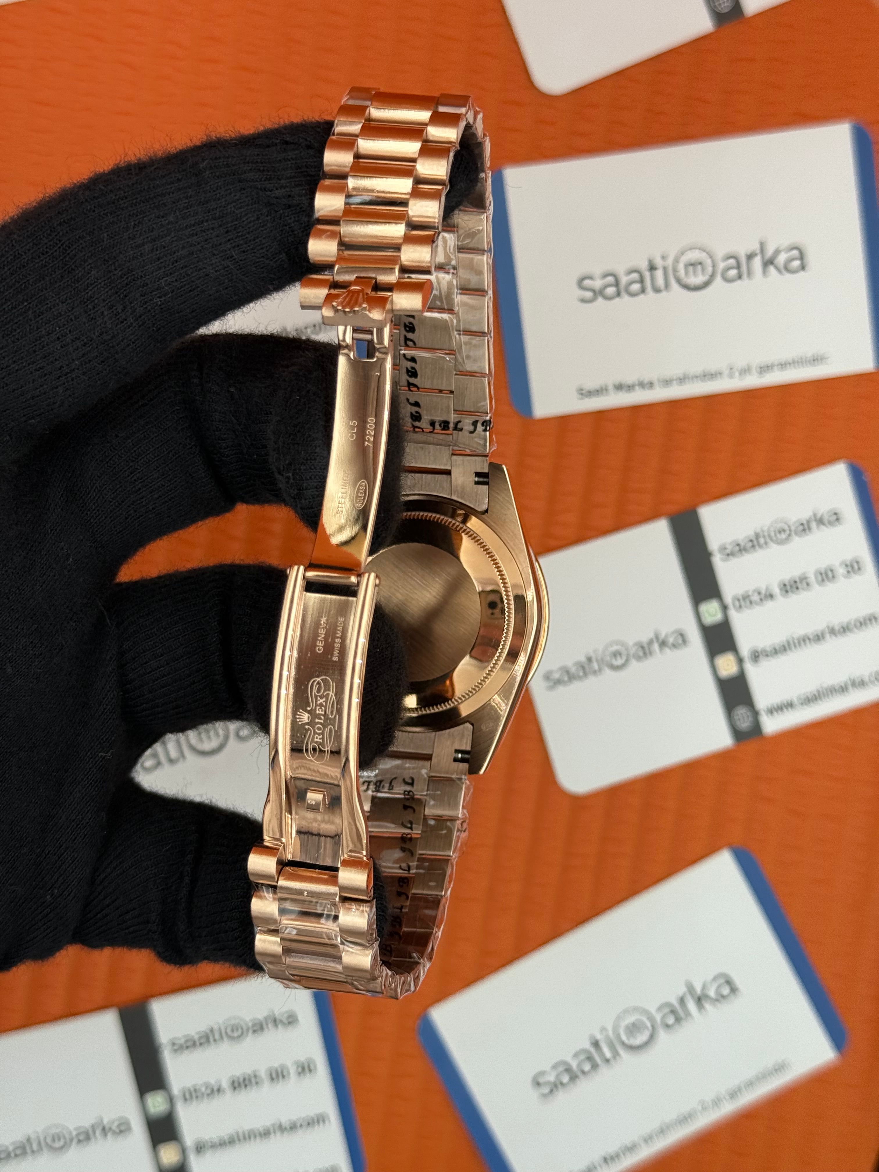 ROLEX Day Date taşlı bezel roma rakamlı beyaz kadarn rose kasa-kordon oyster