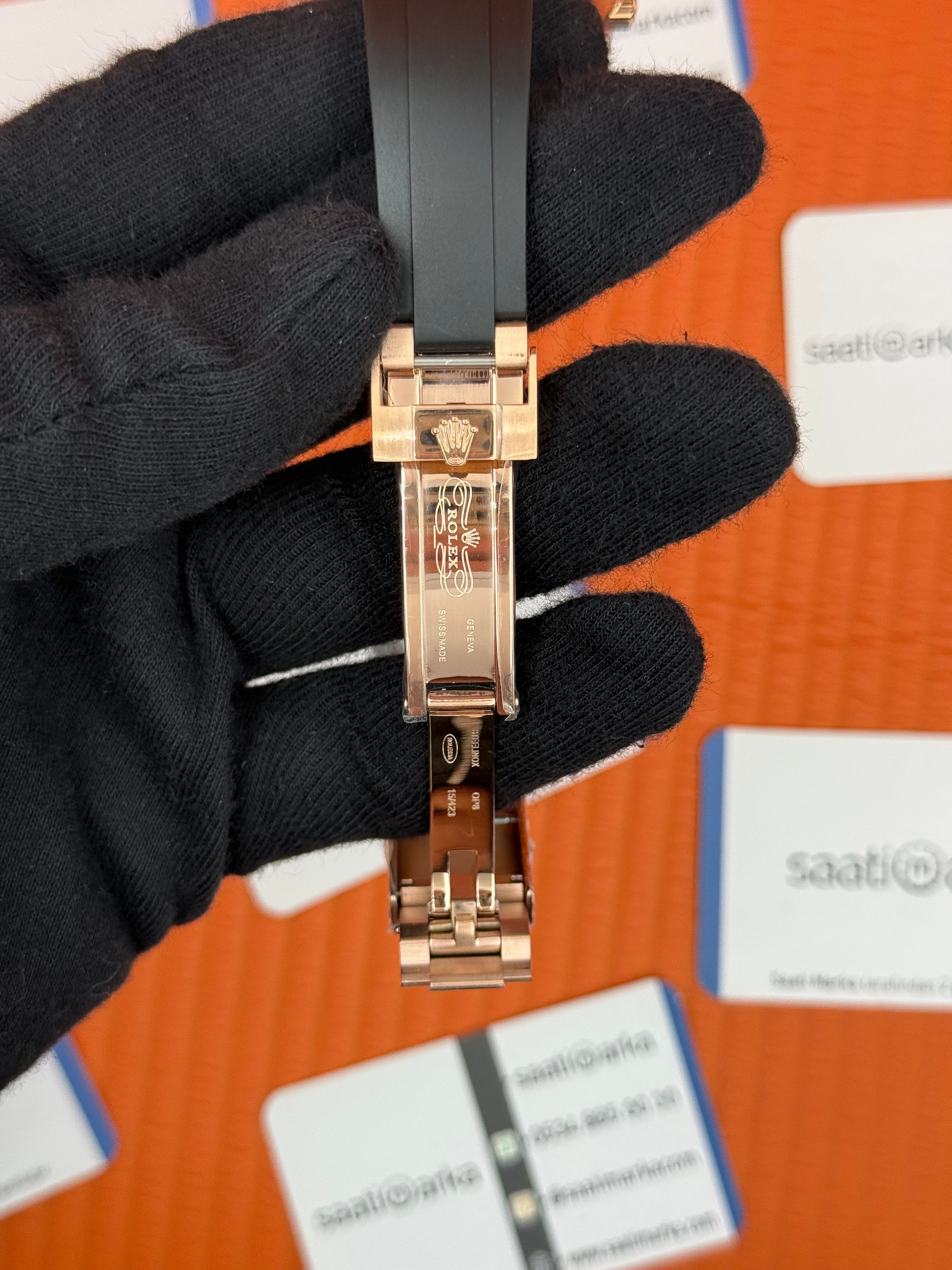 ROLEX Yacht Master black dial siyah kauçuk kordon