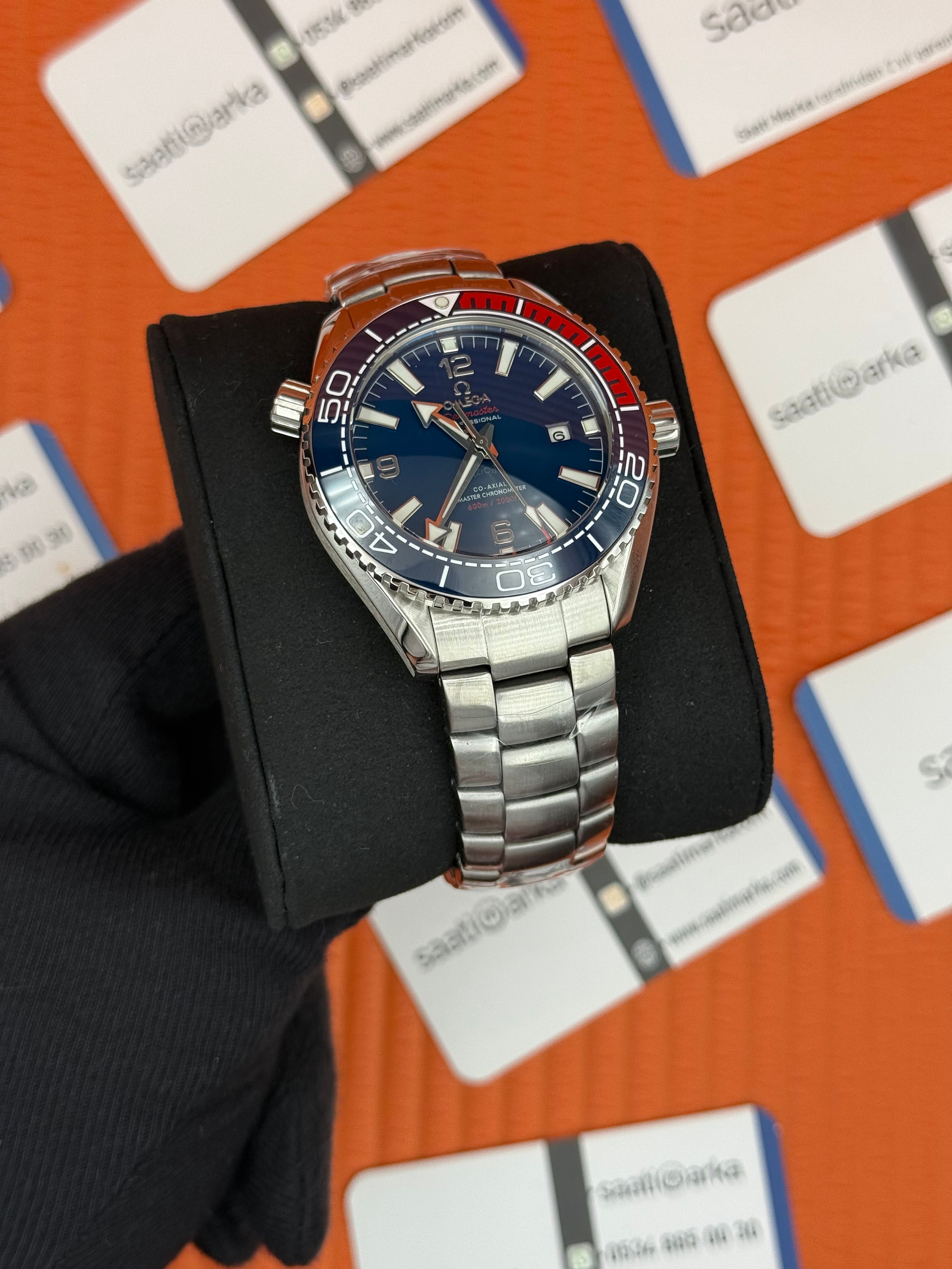 OMEGA SEMASTER CHRONOMETER 600M KIRMIZI LACİVERT BEZEL SİLVER KASA KORDON 