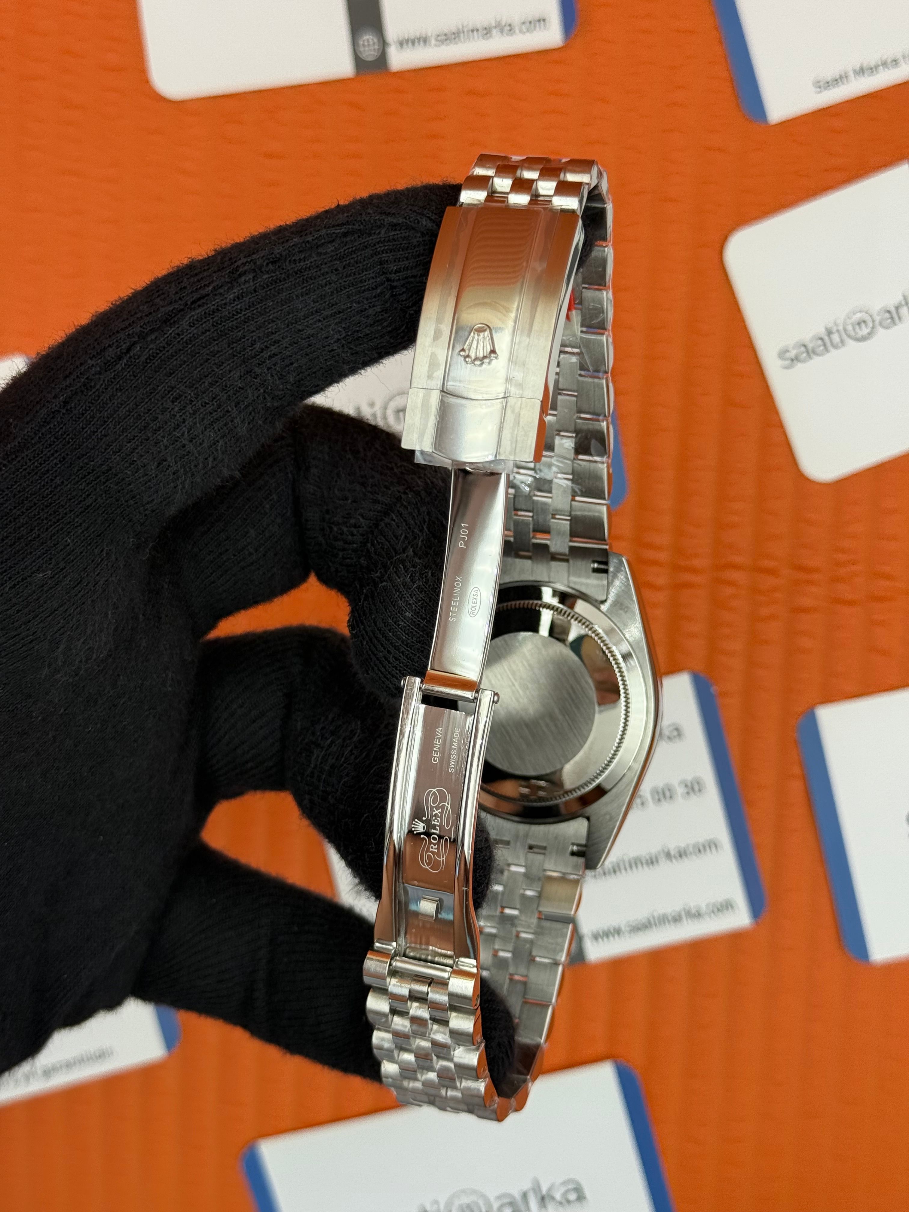 ROLEX Datejust baget taşlı black dial silver jubilee kordon
