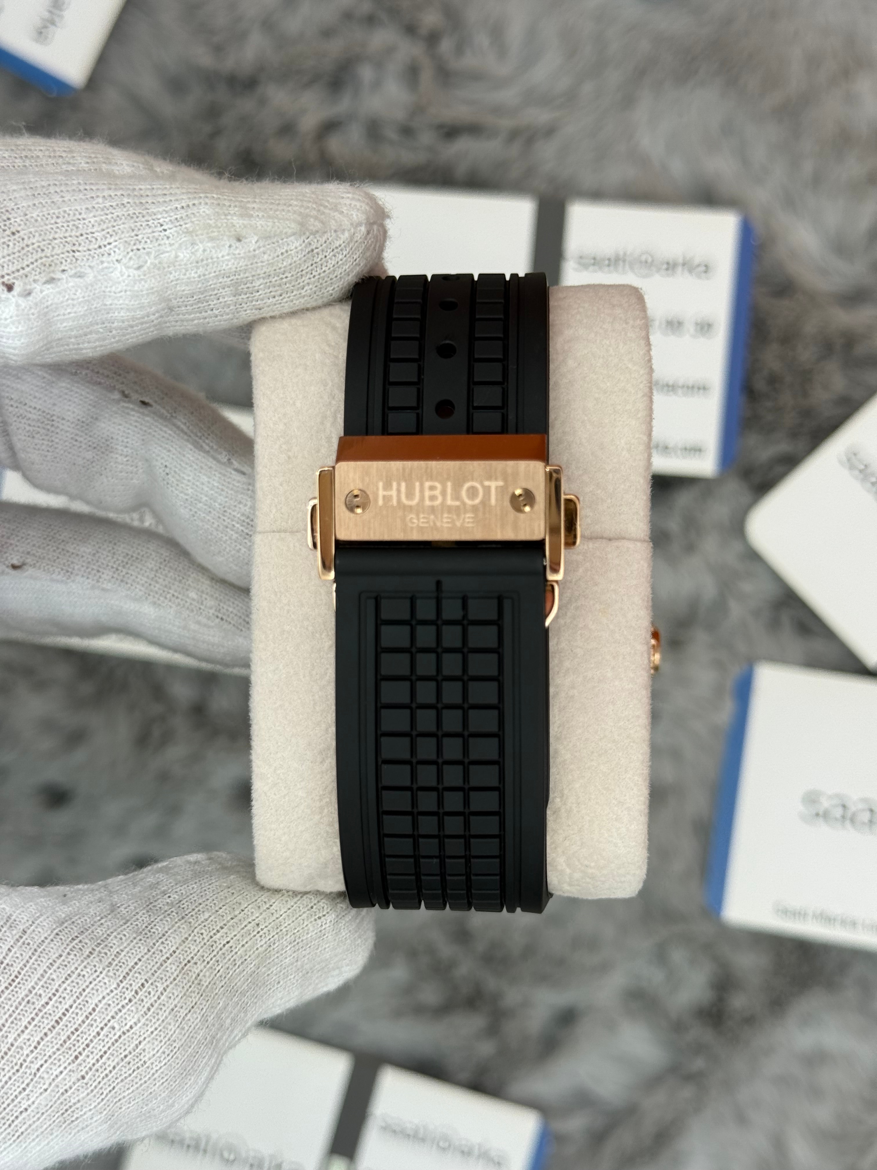 HUBLOT square bang tourbillon 42mm rose kasa siyah bezel siyah kauçuk kordon erkek kol saati