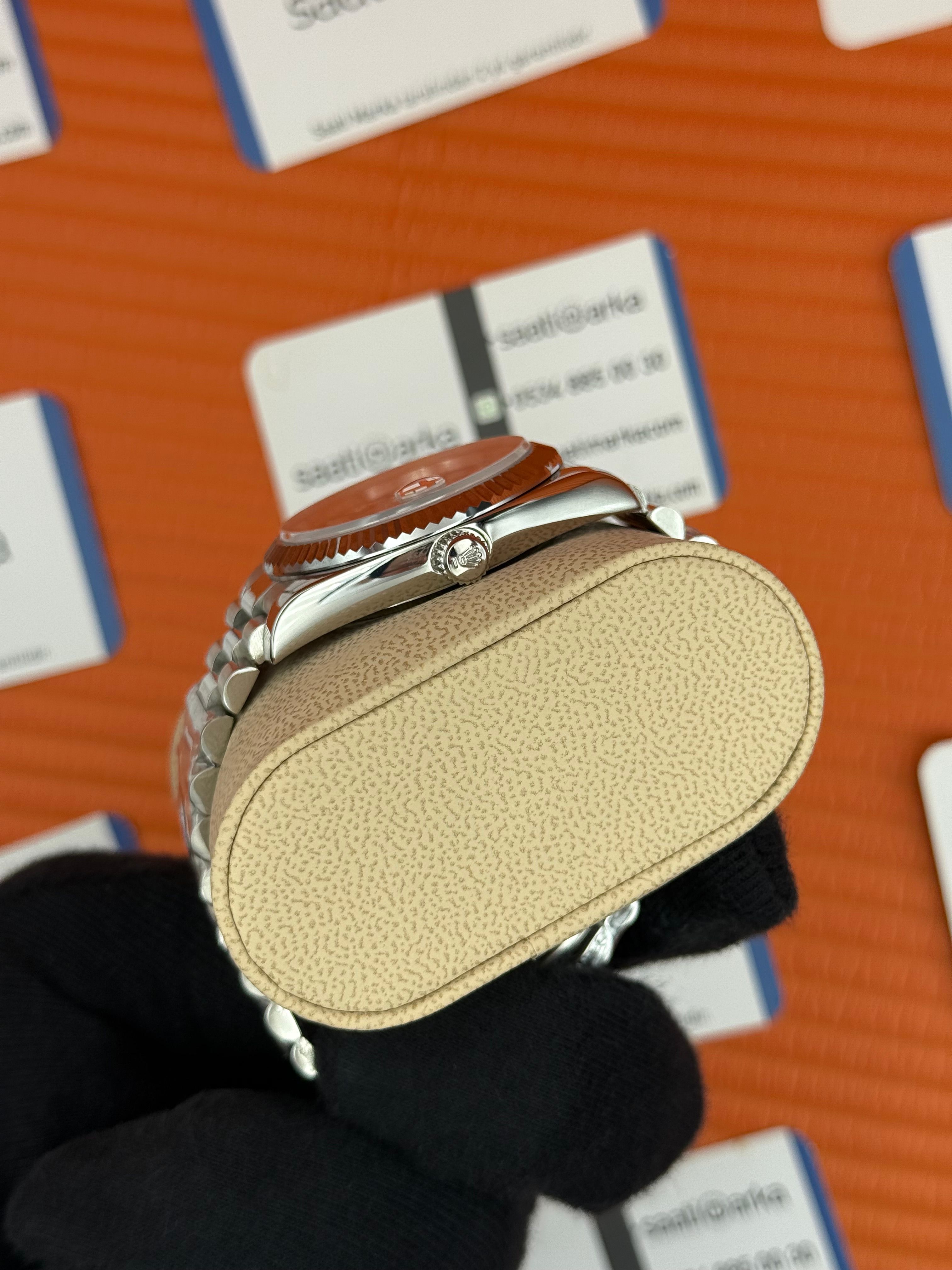 ROLEX Day Date roma rakamlı buz mavisi kadran silver president kordon