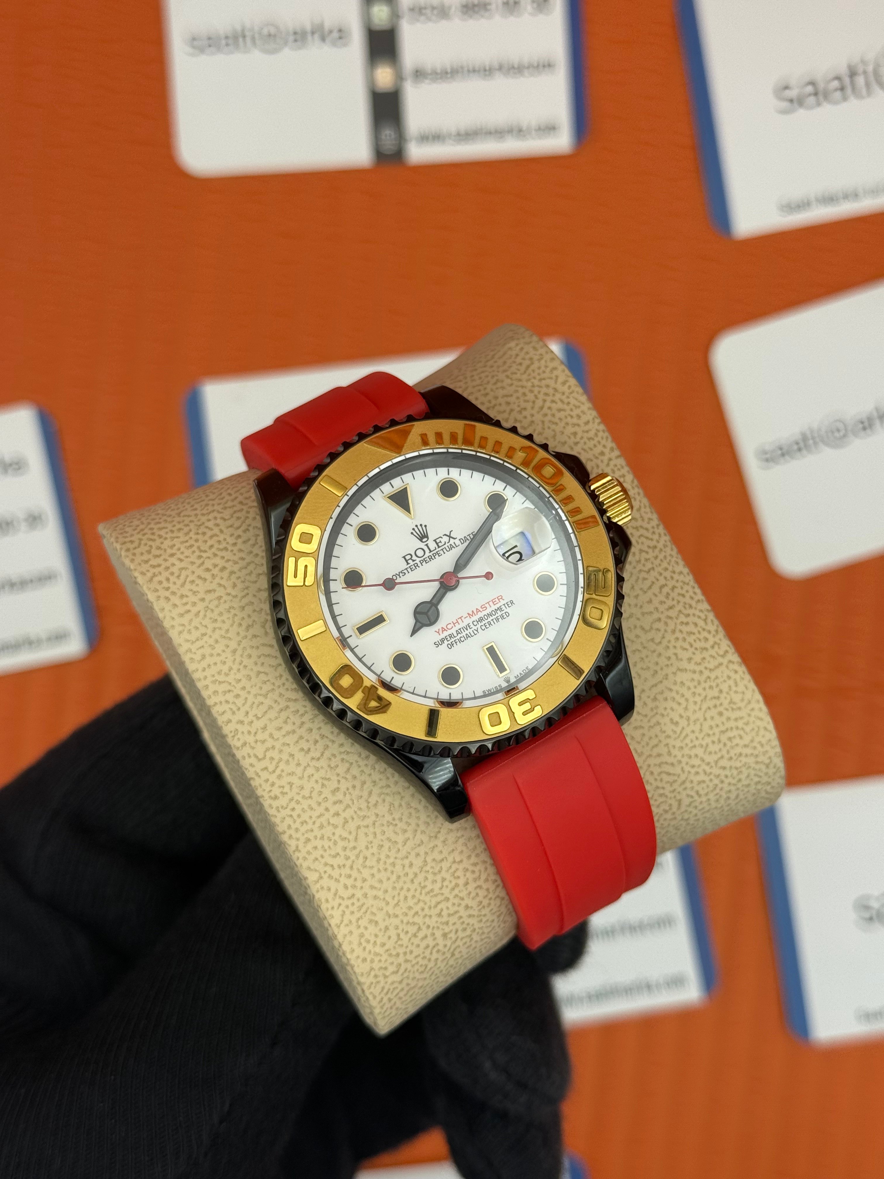 ROLEX Yacht Master white dial kırmızı kauçuk kordon