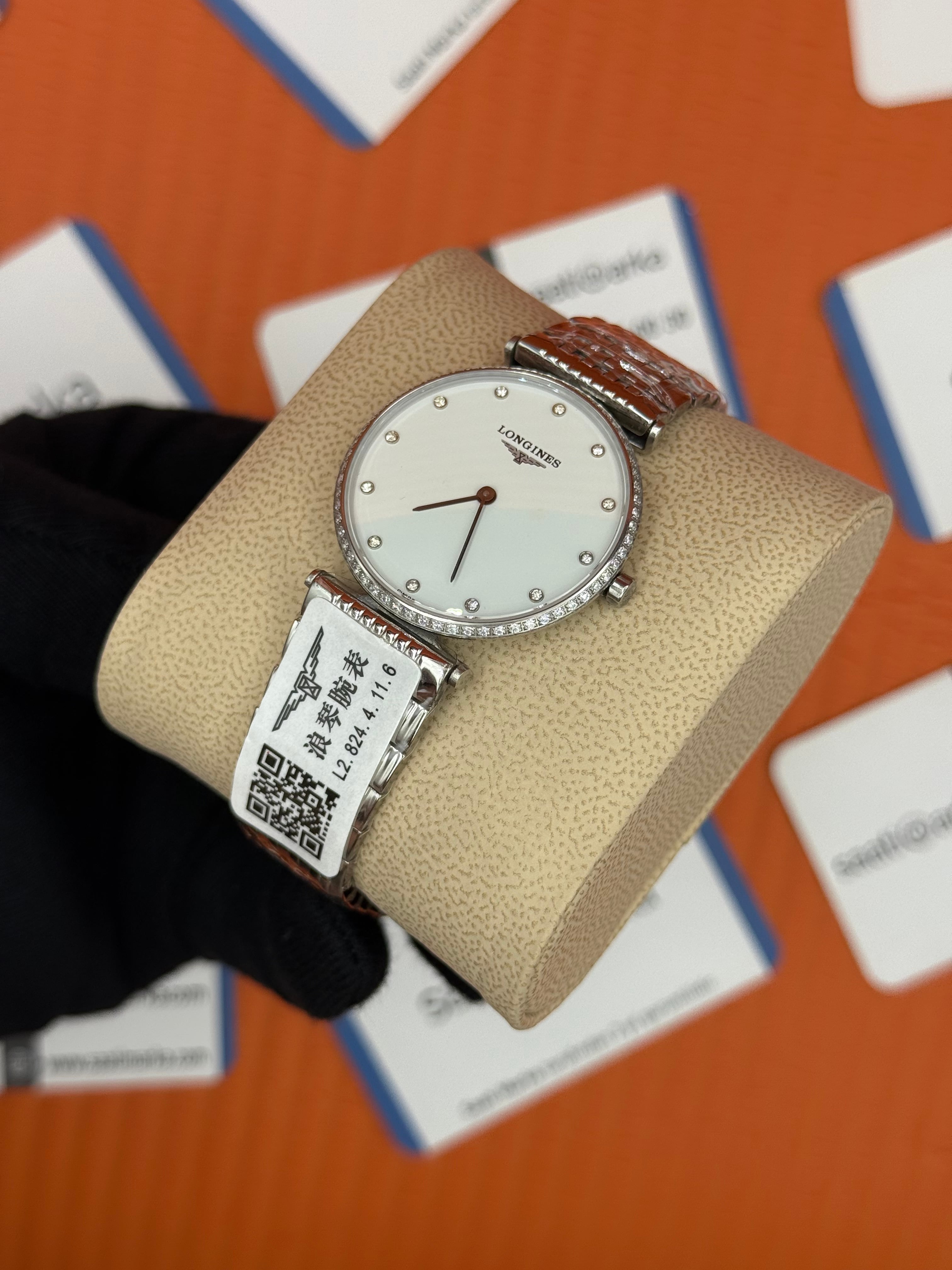 LONGINES taşlı bezel baget taşlı beyaz kadran silver kasa kordon