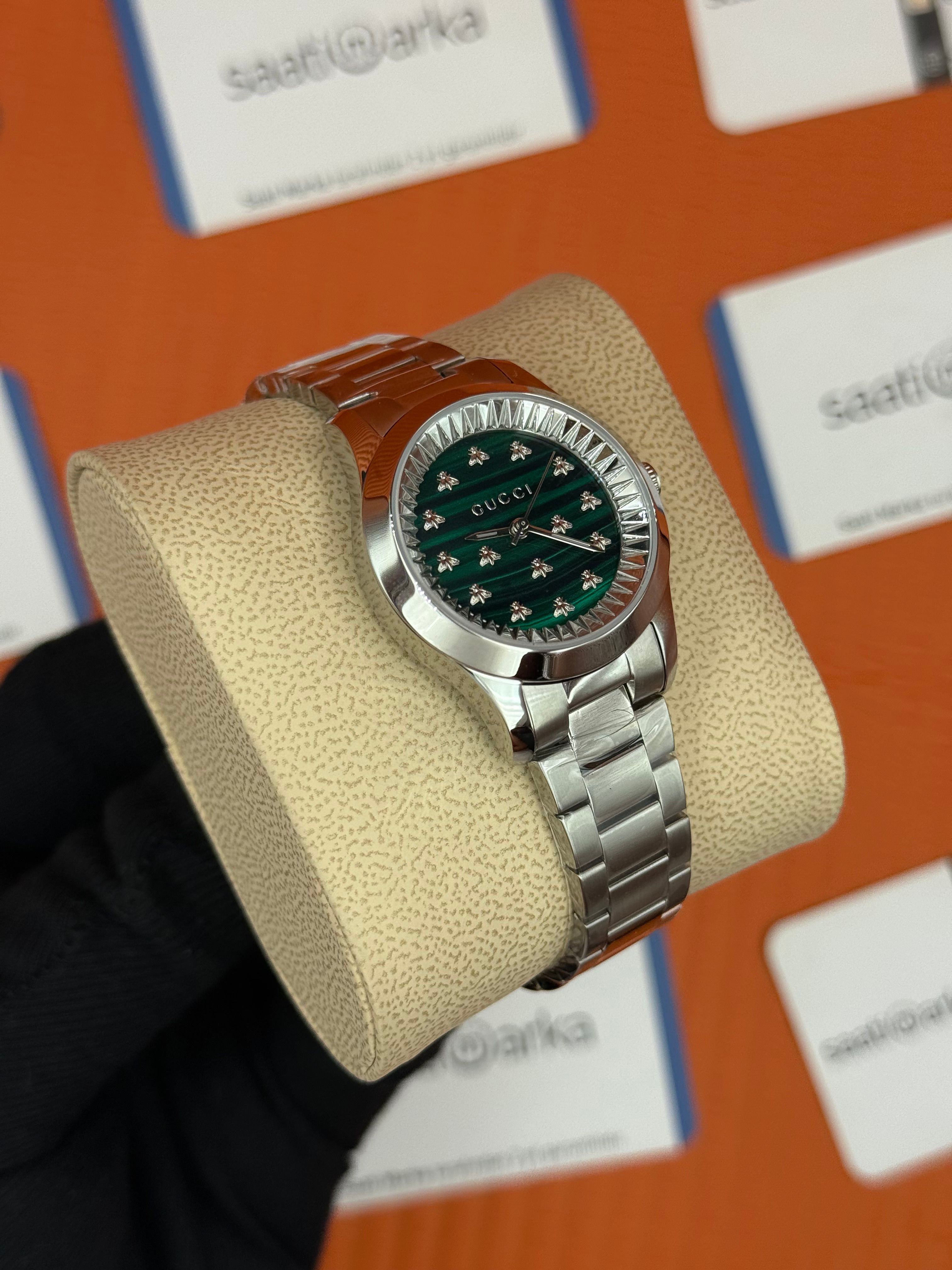 GUCCI YA1267176 yeşil siyah kadran silver kasa kordon kadın kol saati