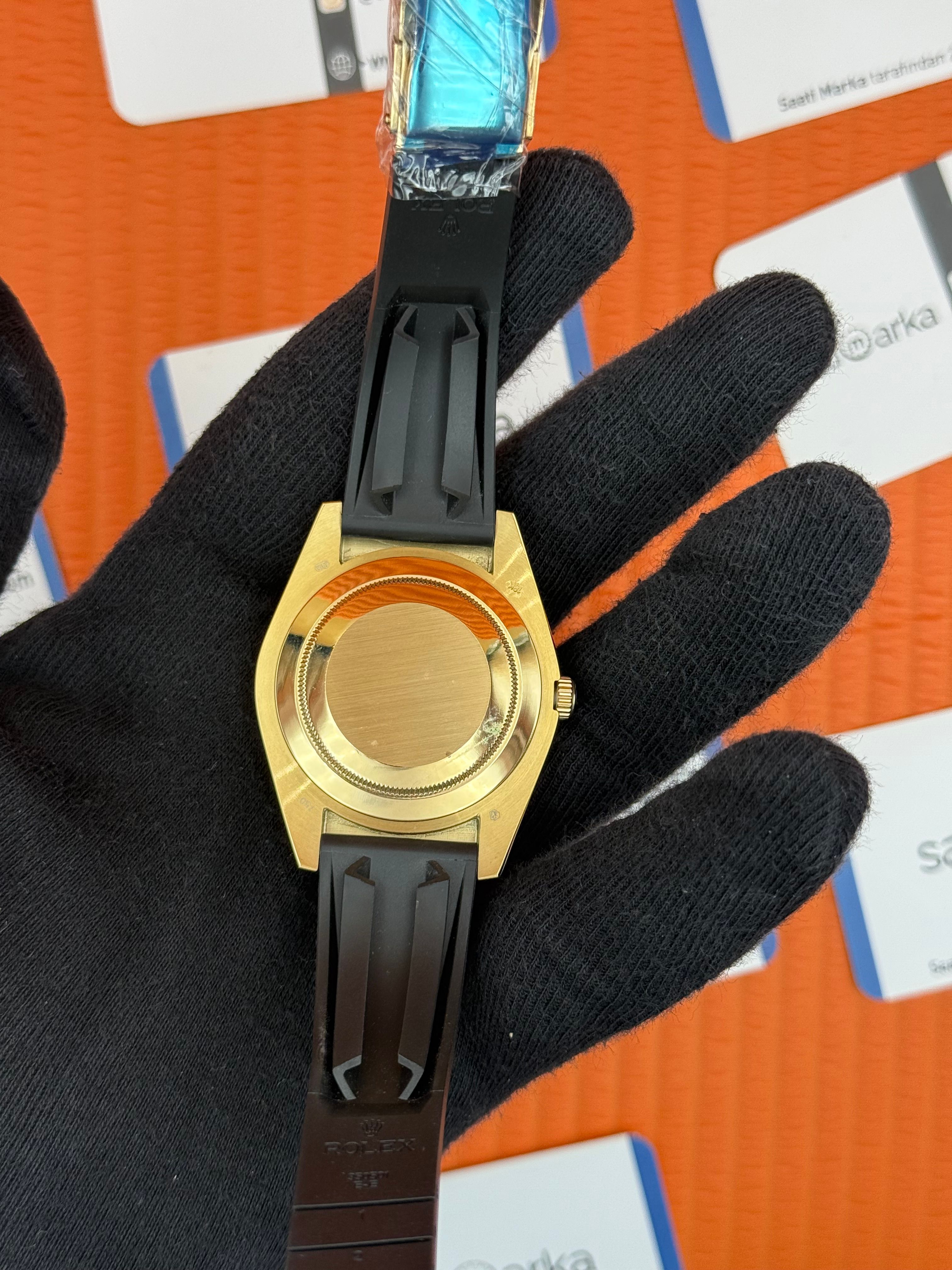 ROLEX Sky Dweller black dial gold kasa siyah kauçuk kordon