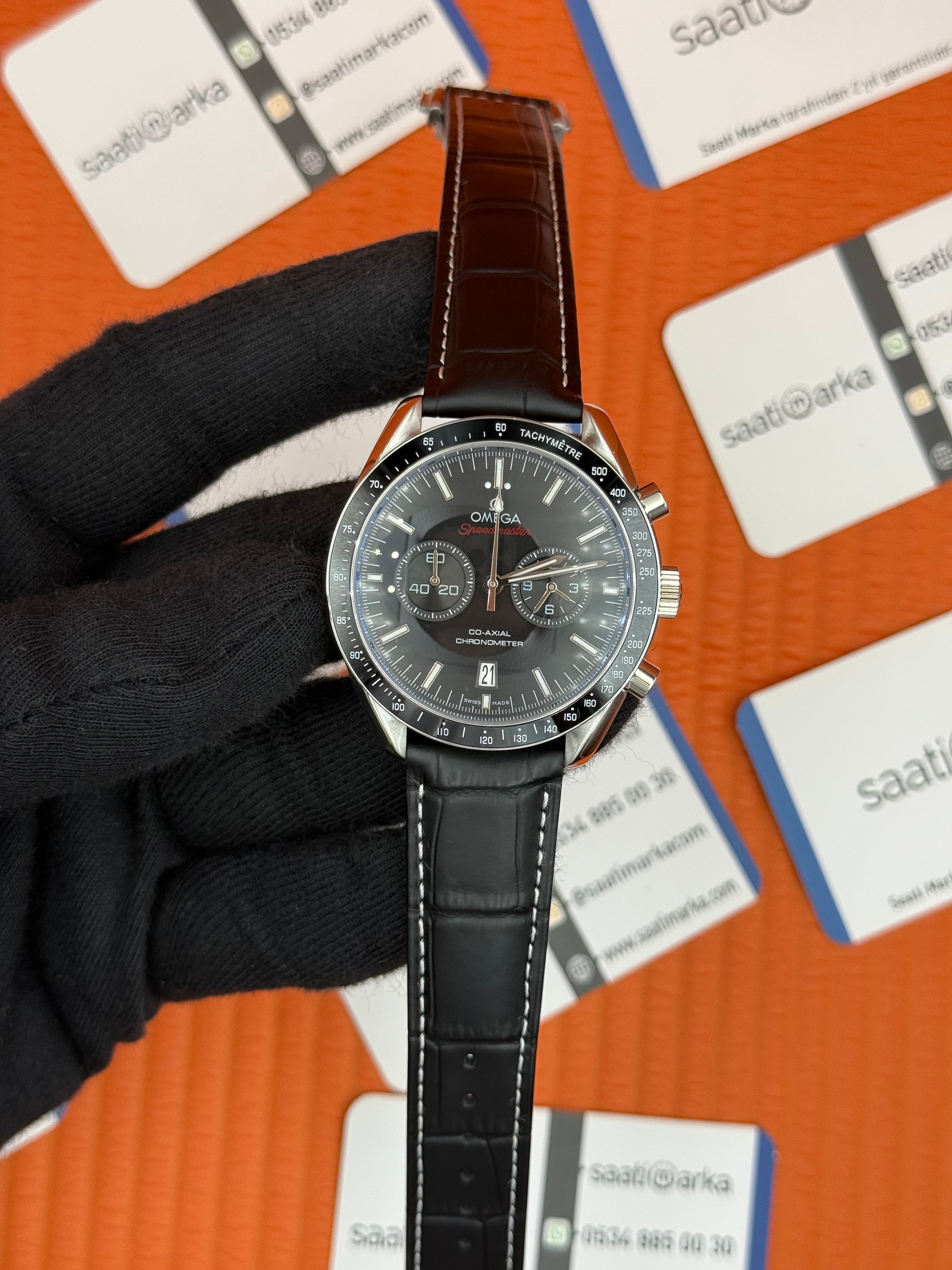 OMEGA SPEEDMASTER SİLVER KASA SİYAH BEZEL SİYAH DERİ KORDON