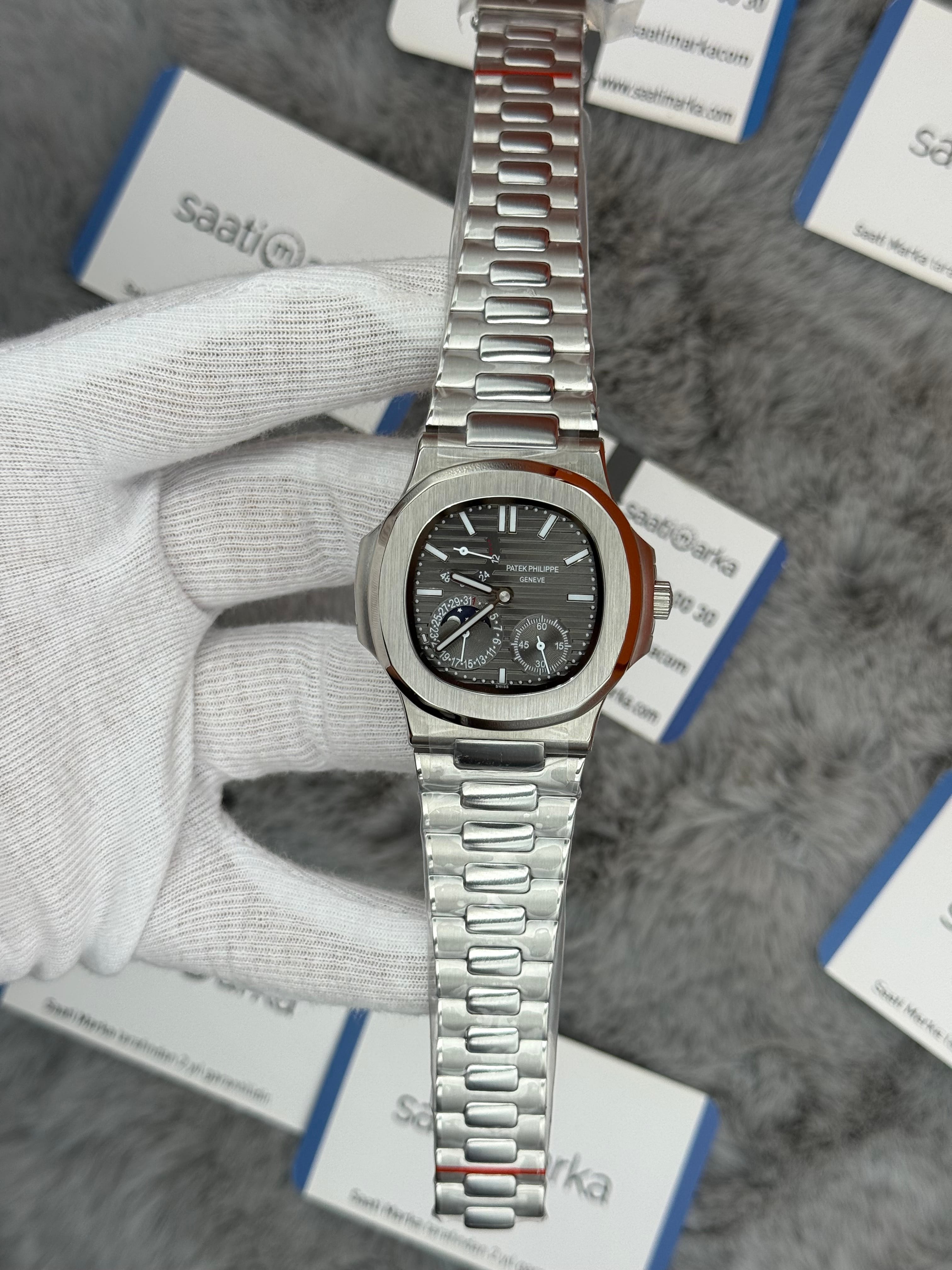 PATEK PHİLİPPE nautilus moontphase 5712 gri kadran silver kasa kordon 40mm erkek kol saati