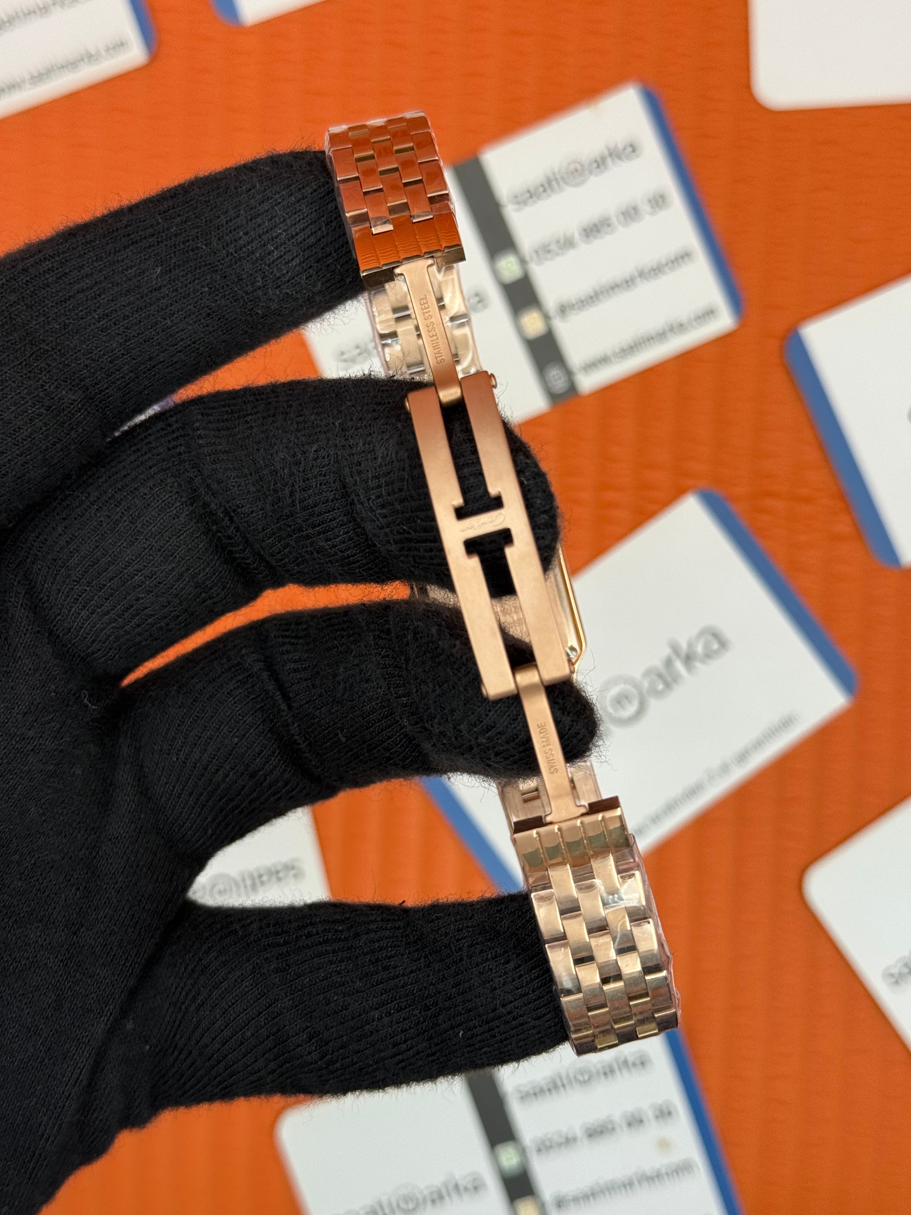 ROLEX Panthere 22mm kasa   rose kasa kordon beyaz kadran lacivert akrep yelkovan