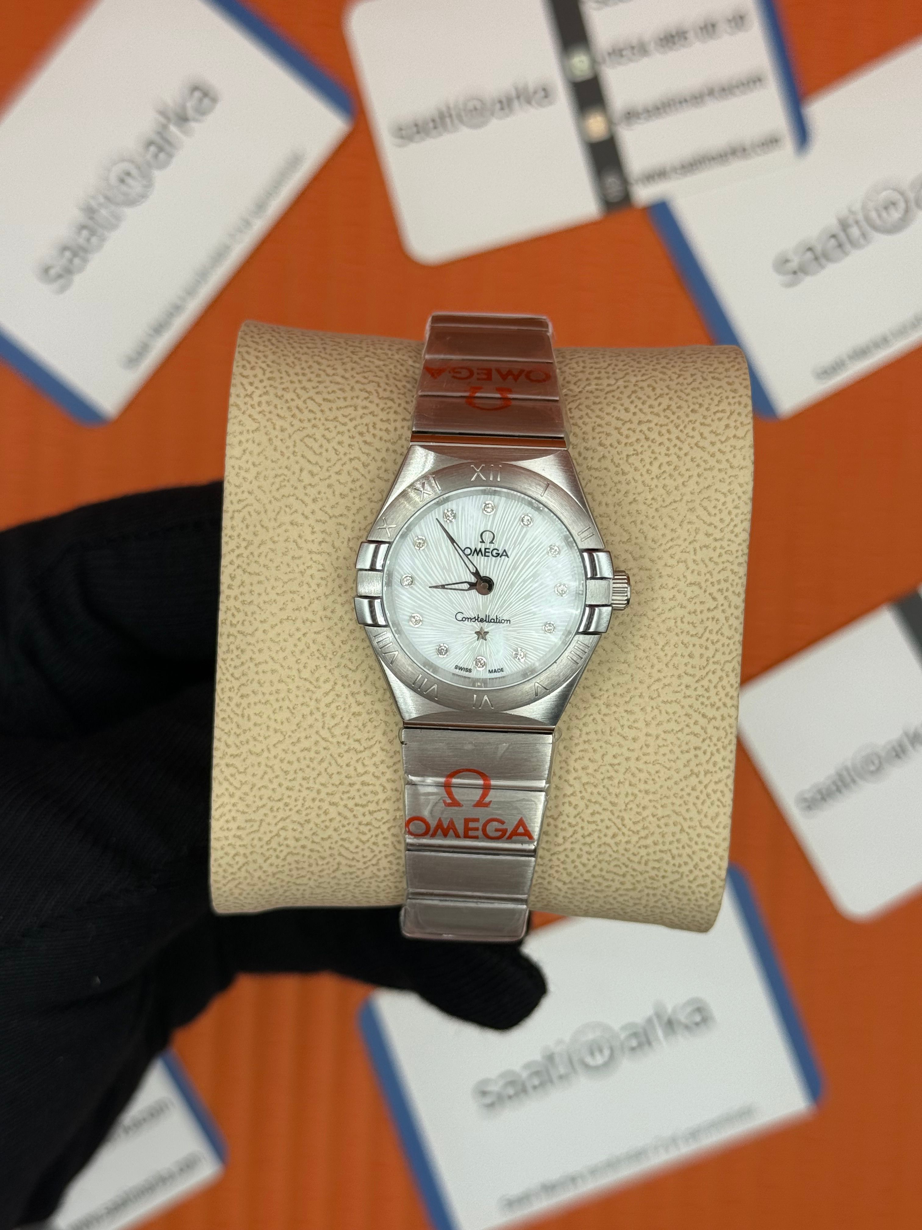 OMEGA constellation beyaz kadran silver kasa kordon kadın kol saati
