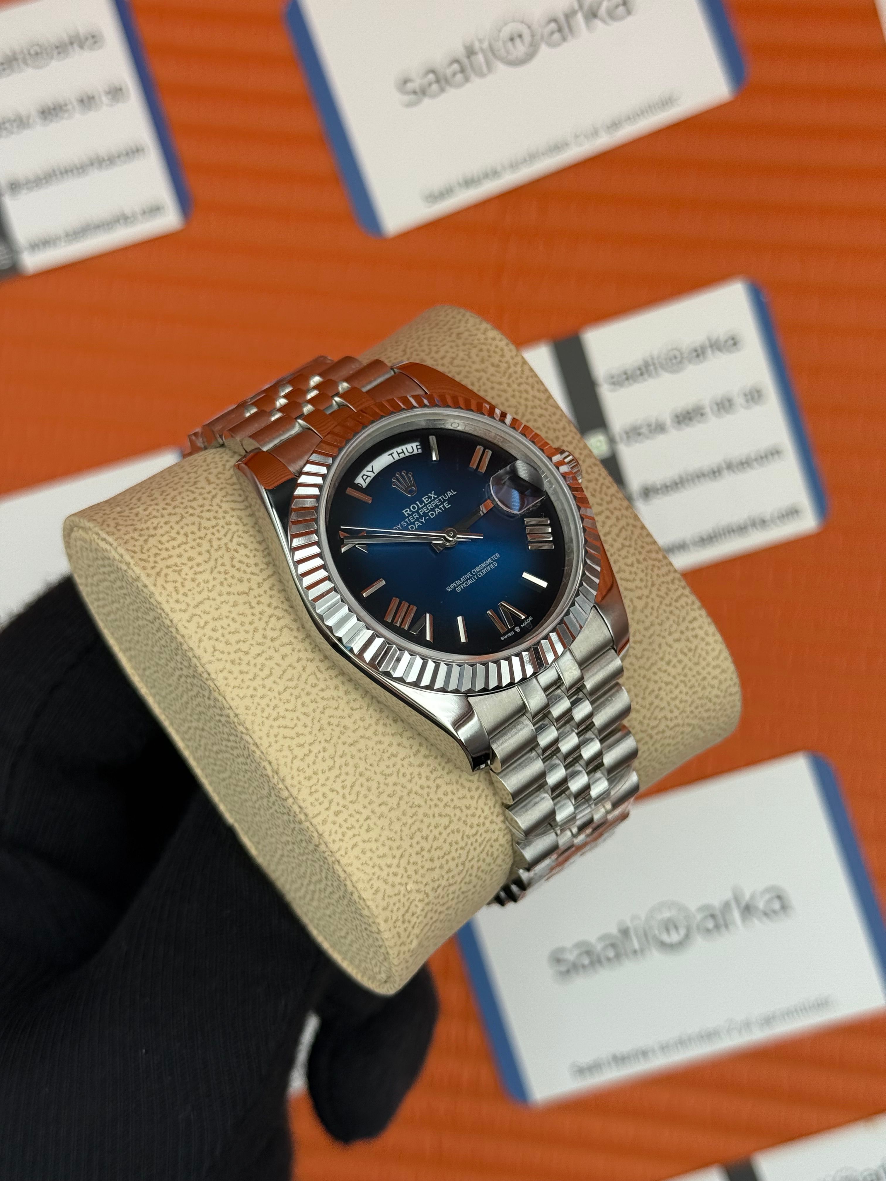 ROLEX Day Date roma rakamlı mavi siyah kadran silver jubilee kordon