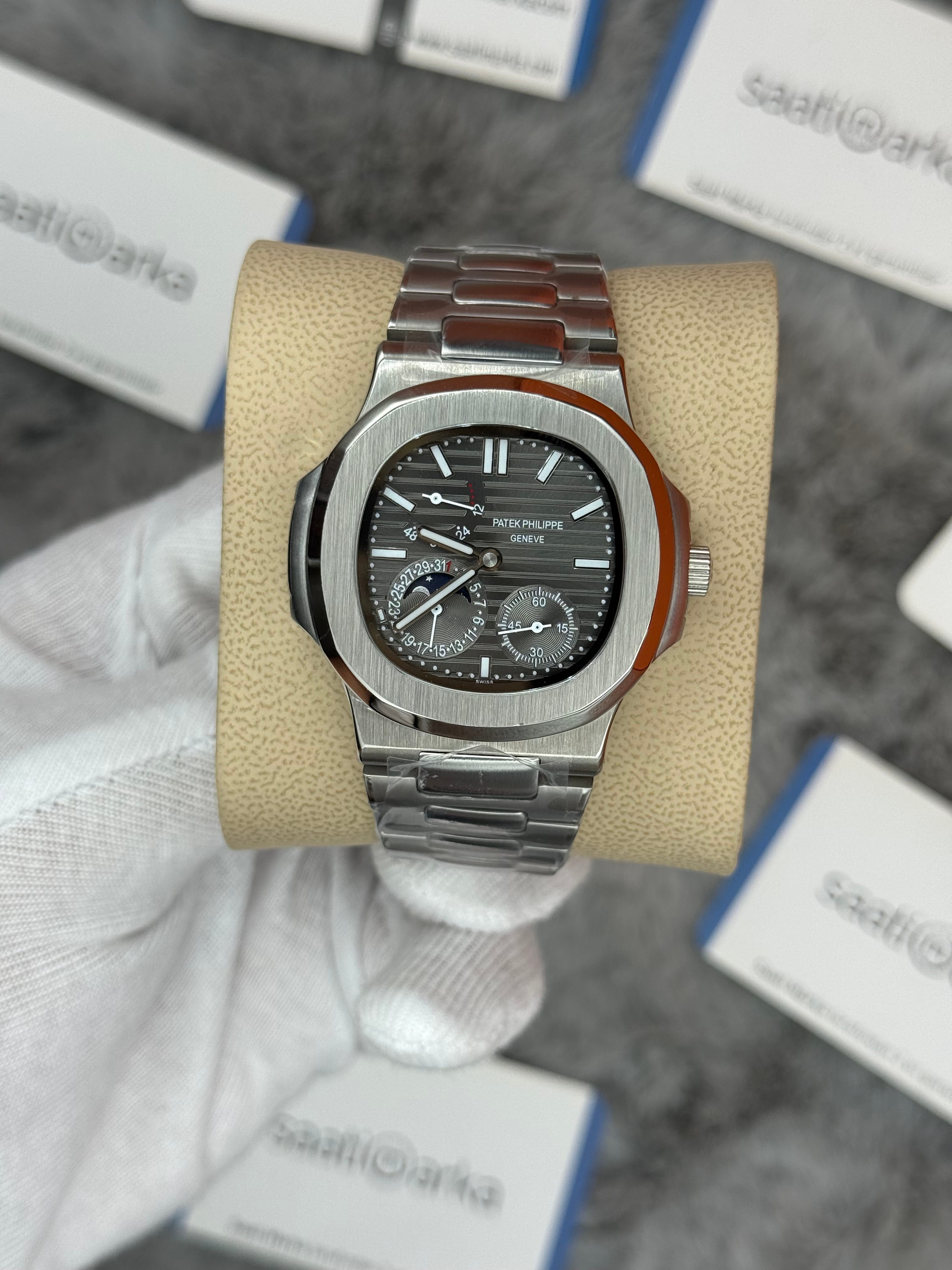 PATEK PHİLİPPE nautilus moontphase 5712 gri kadran silver kasa kordon 40mm erkek kol saati