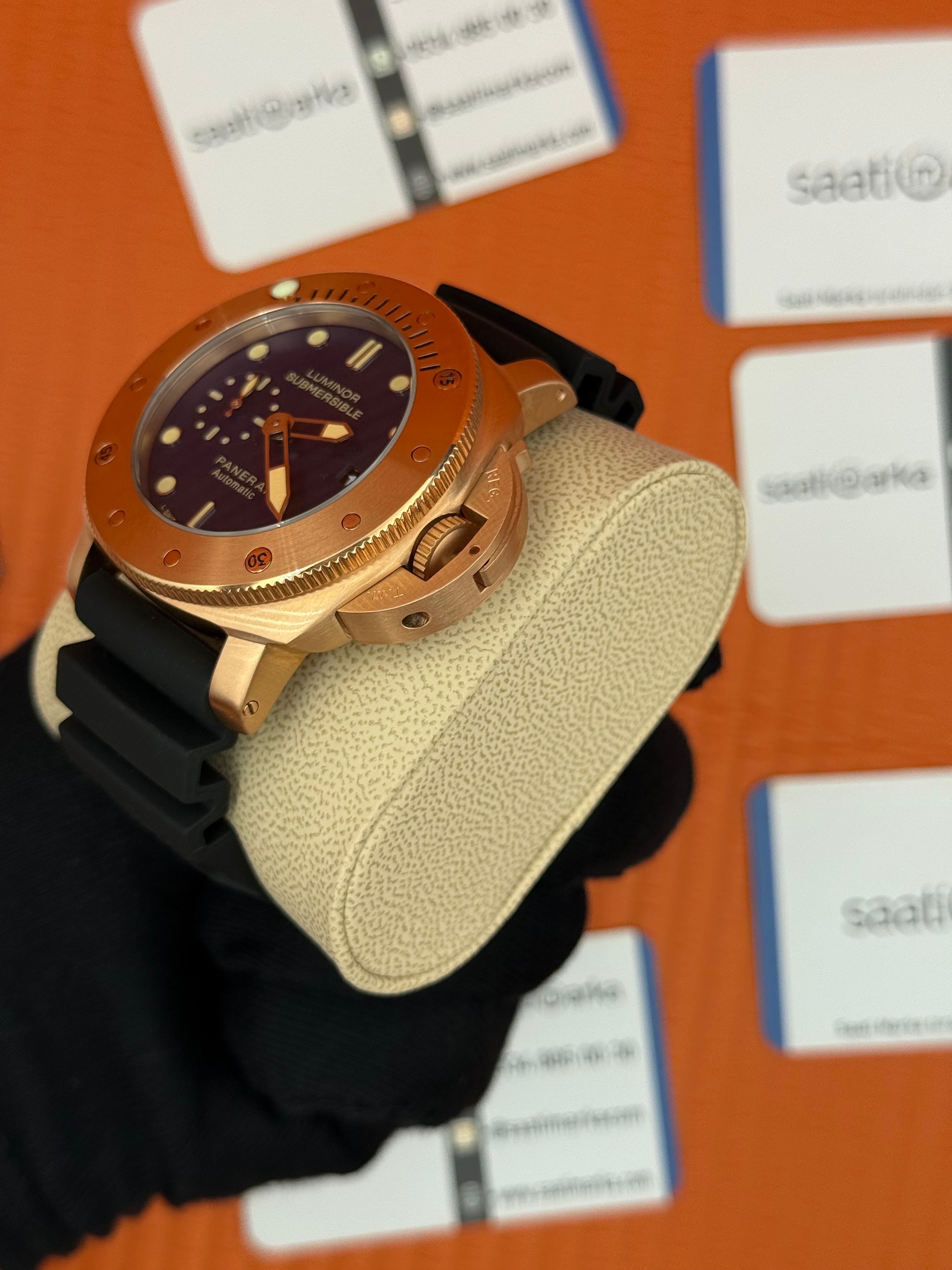 PANERAI submersible automatic siyah kauçuk kordon rose kasa lacivert kadran