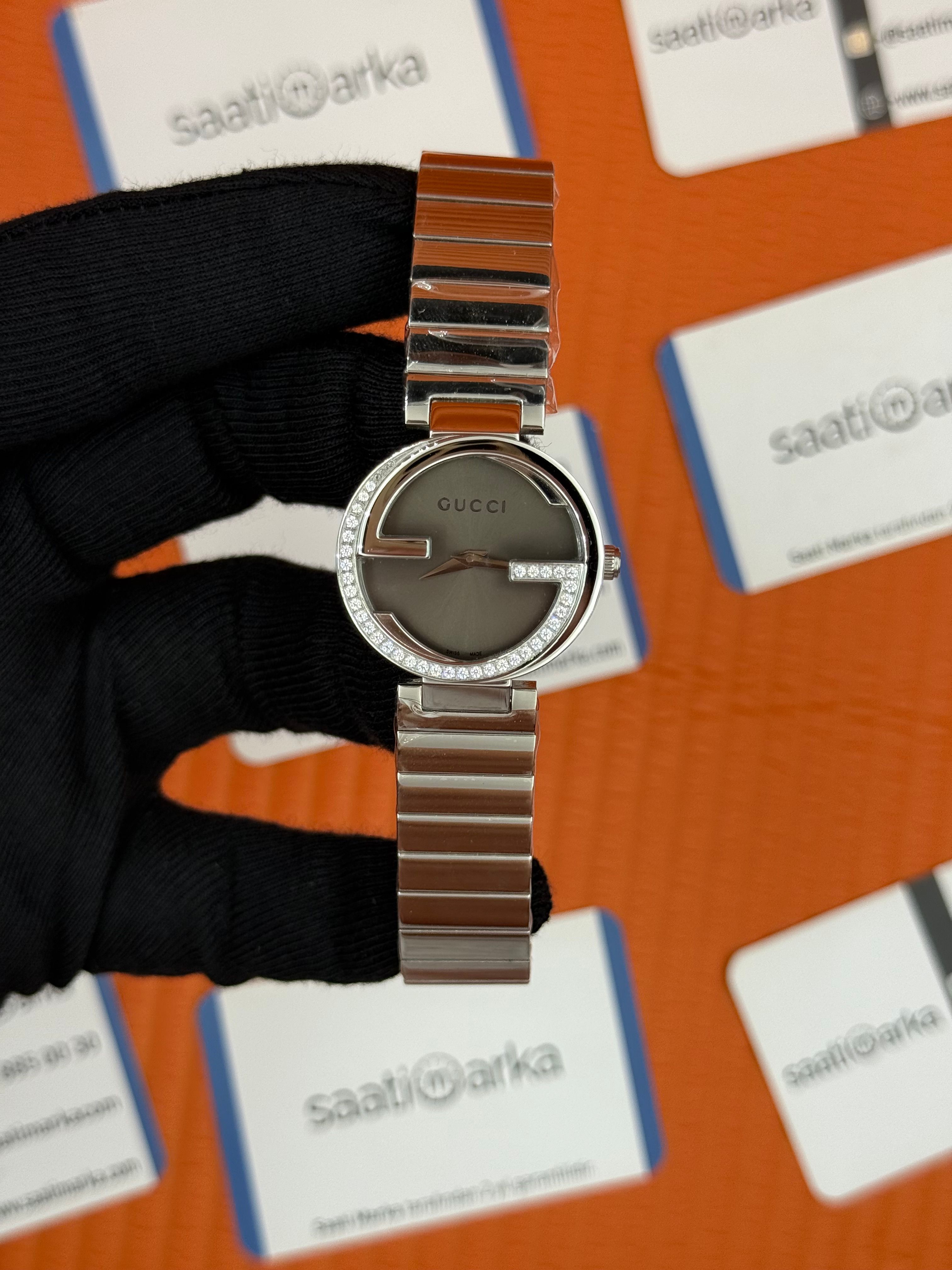 GUCCI antrasit kadran silver kordon taşlı bezel 