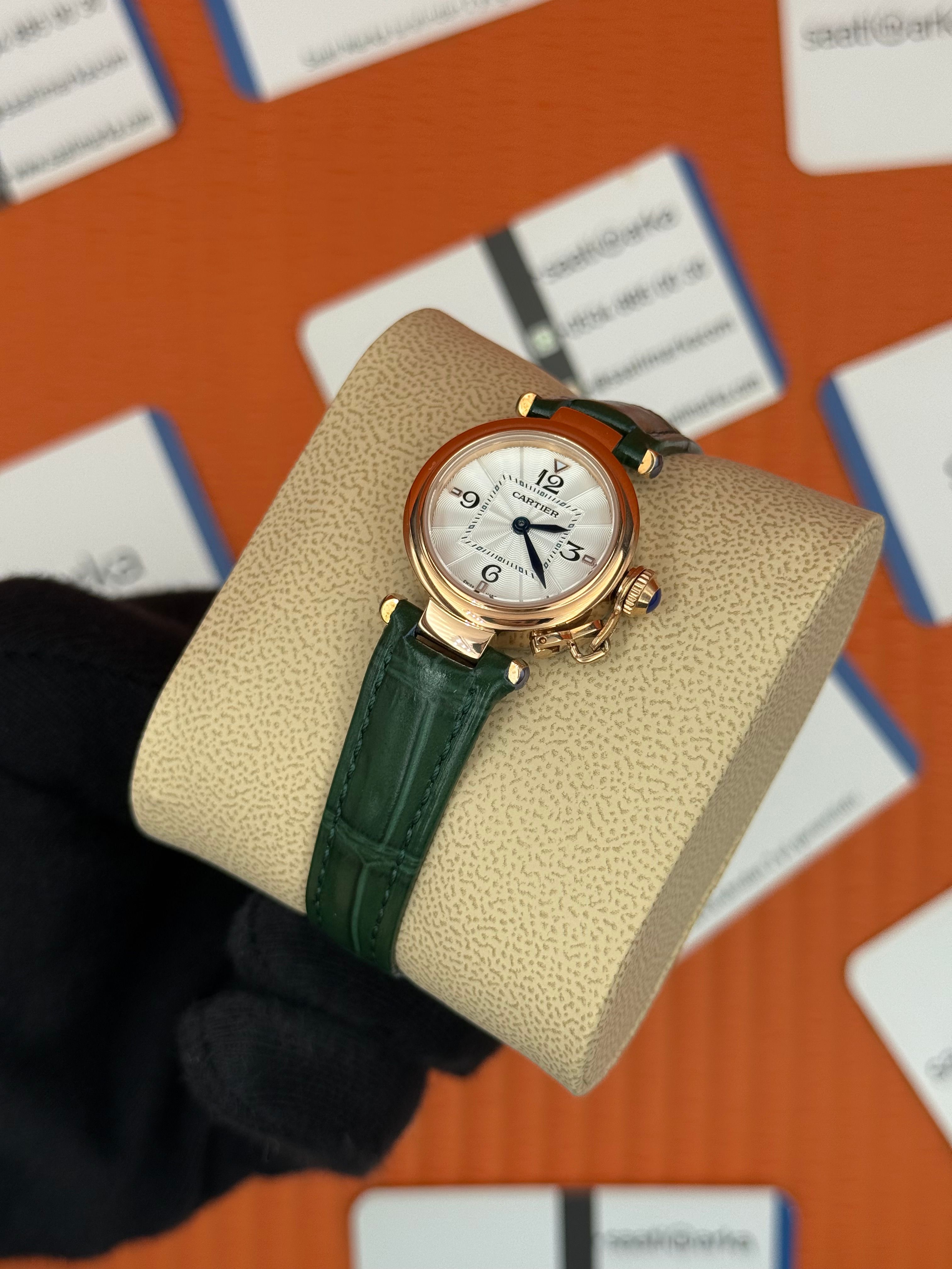 CARTIER Pasha 27mm kadın kol saati rose kasa yeşil deri kordon 