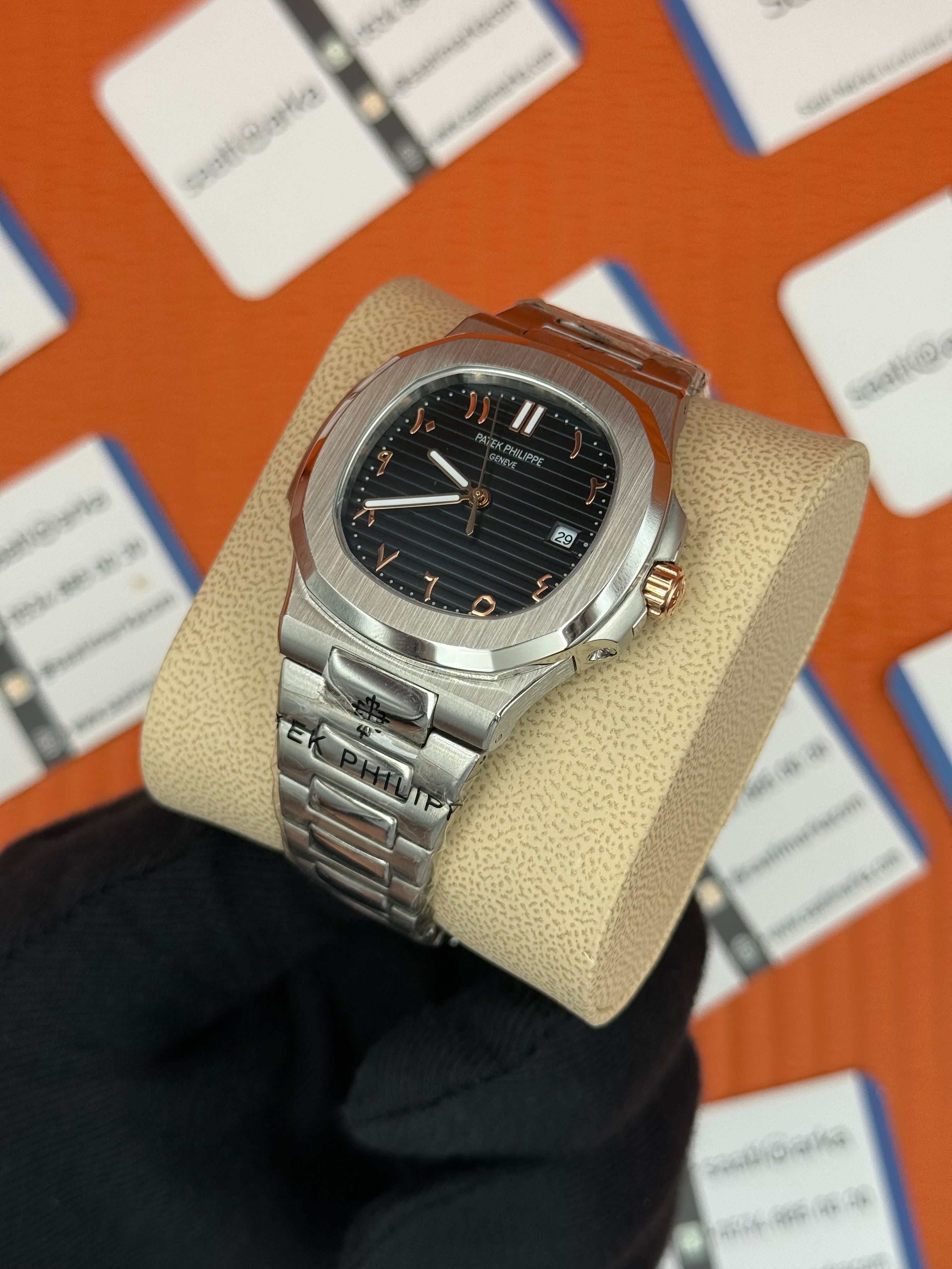 PATEK PHILIPPE NAUTİLUS SİYAH ARAPÇA İNDEX SİLVER KASA-KORDON