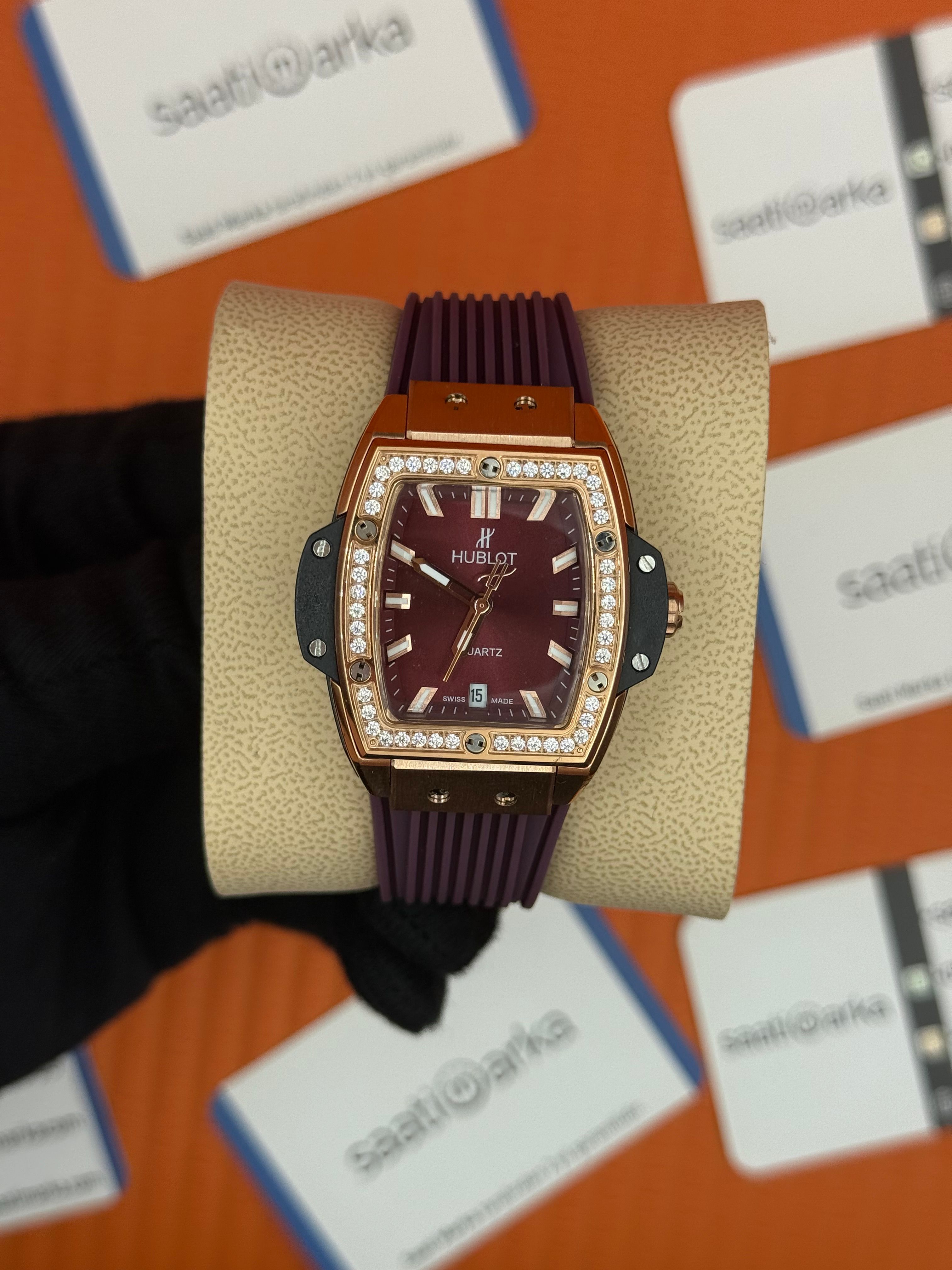 HUBLOT taşlı bezel rose kasa mor kadran mor kauçuk kordon kadın kol saati
