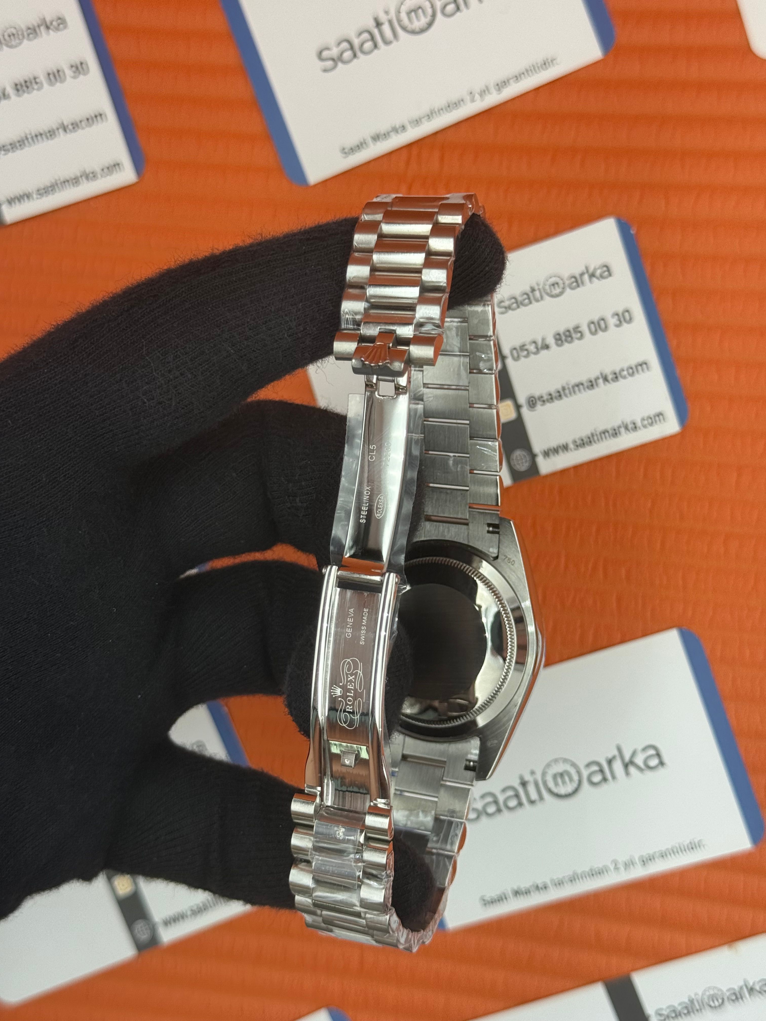 ROLEX Day Date baget taşlı mavi siyah kadran silver president kordon