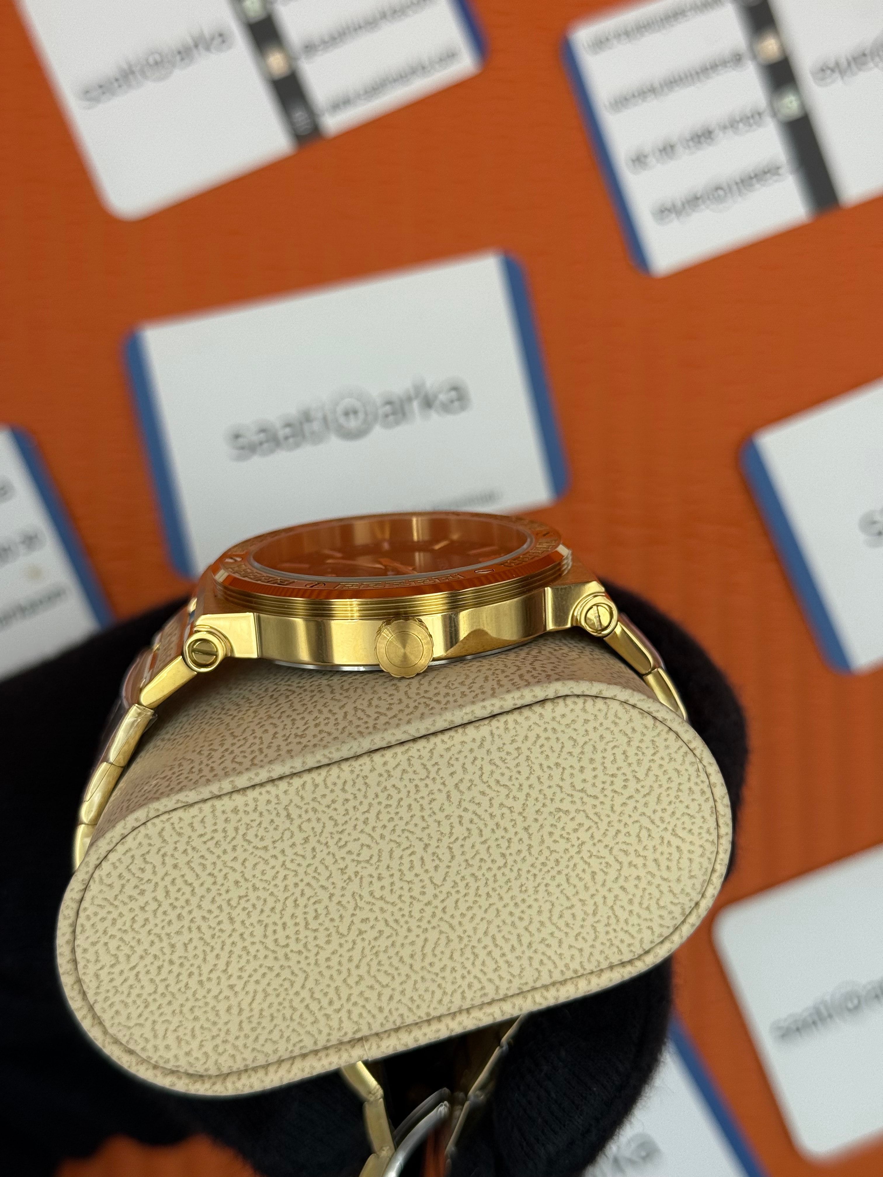 VERSACE ERKEK KOL SAARİ SİYAH KADRAN FULL GOLD