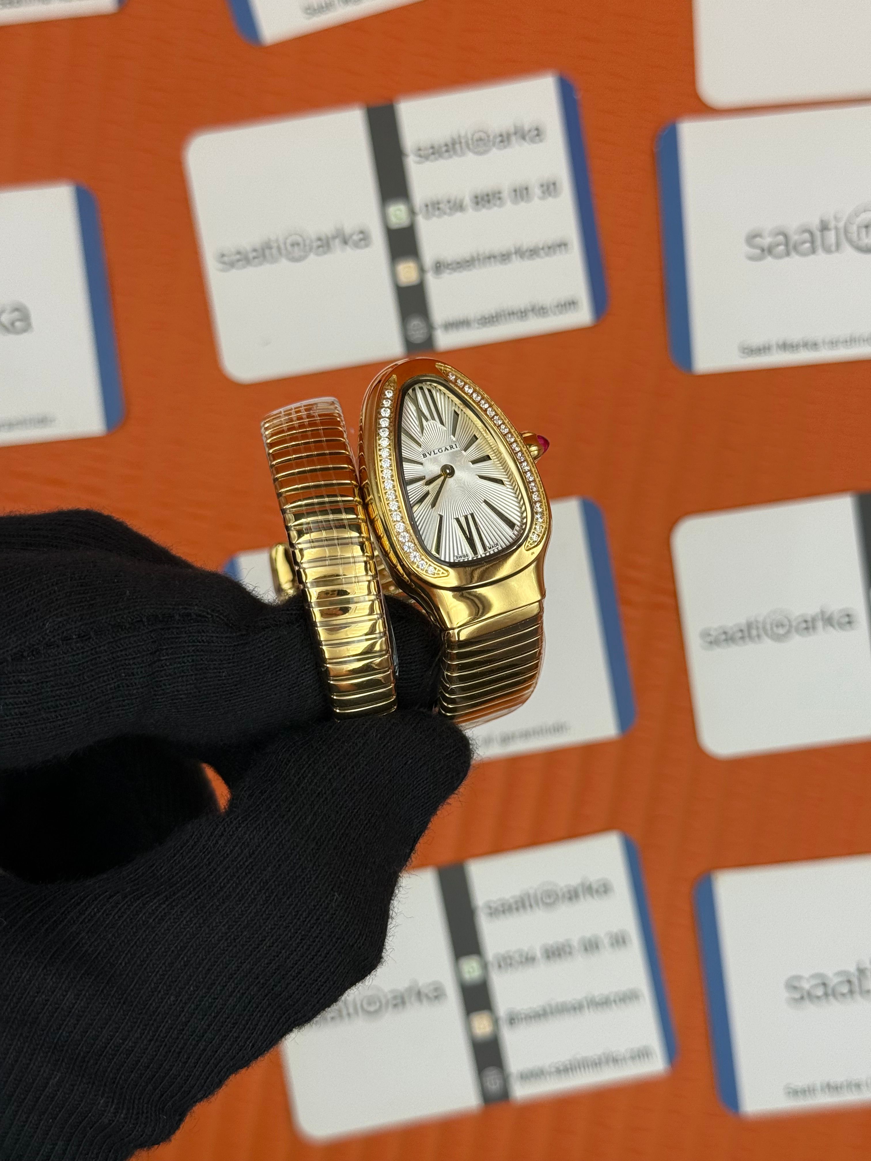 BVLGARİ serpenti tek sarma gold kordon taşlı bezel beyaz kadran kadın kol saati