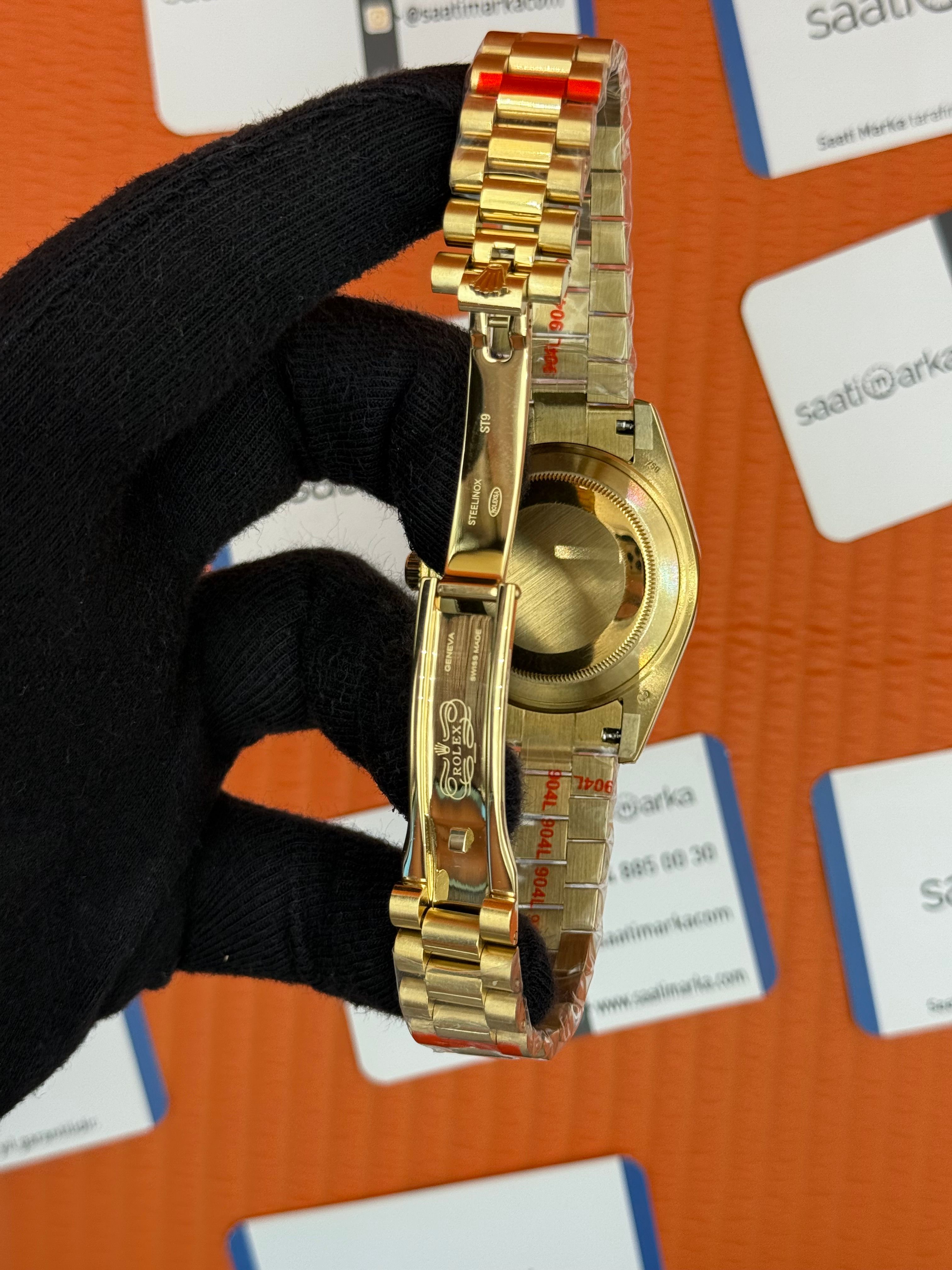 ROLEX Day Date black dial gold president kordon