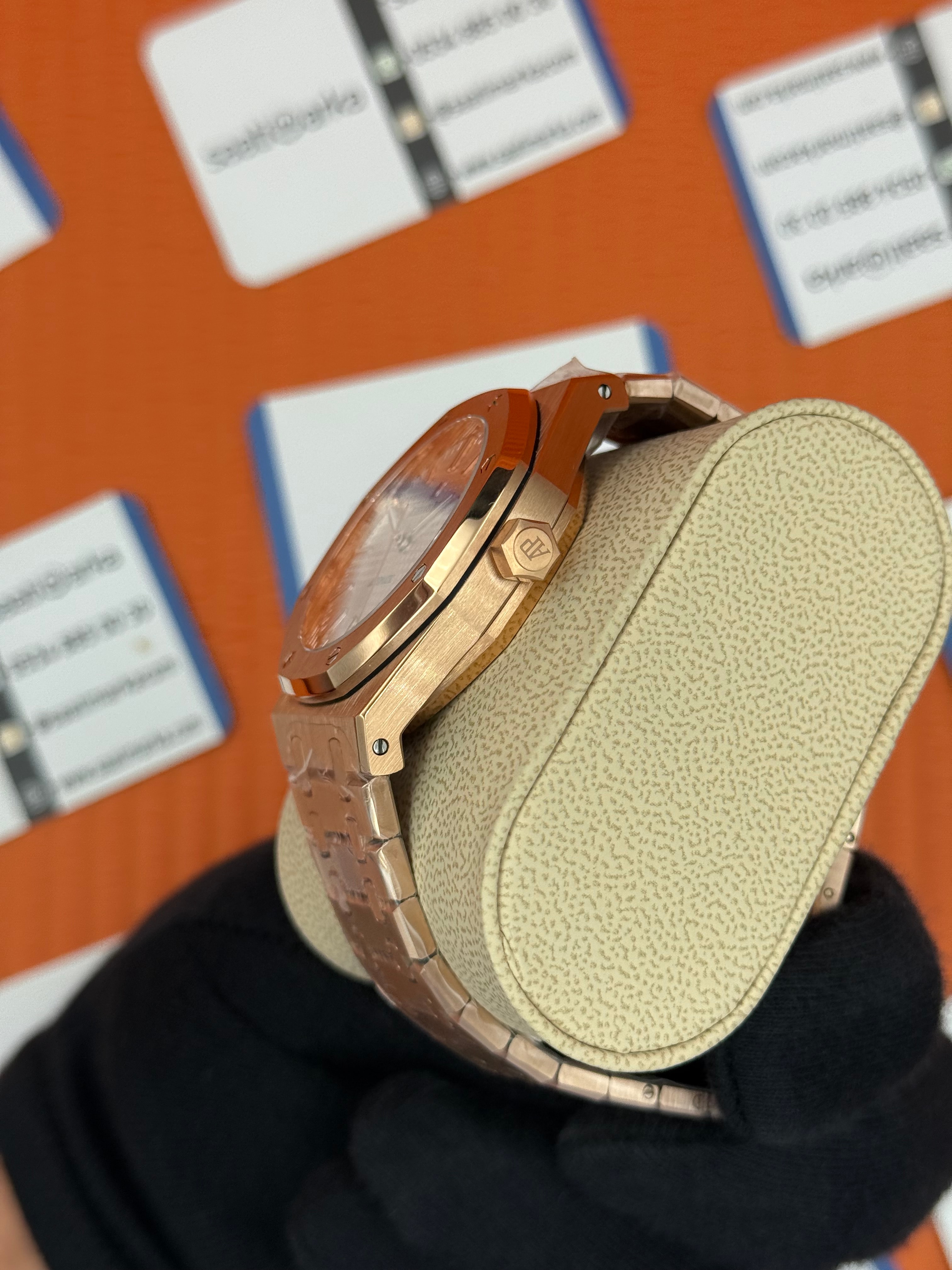 AUDEMARS PİGUET ROYAL OAK BEYAZ KADRAN ROSE KASA KORDON  OTOMATİK MEKANİZMA