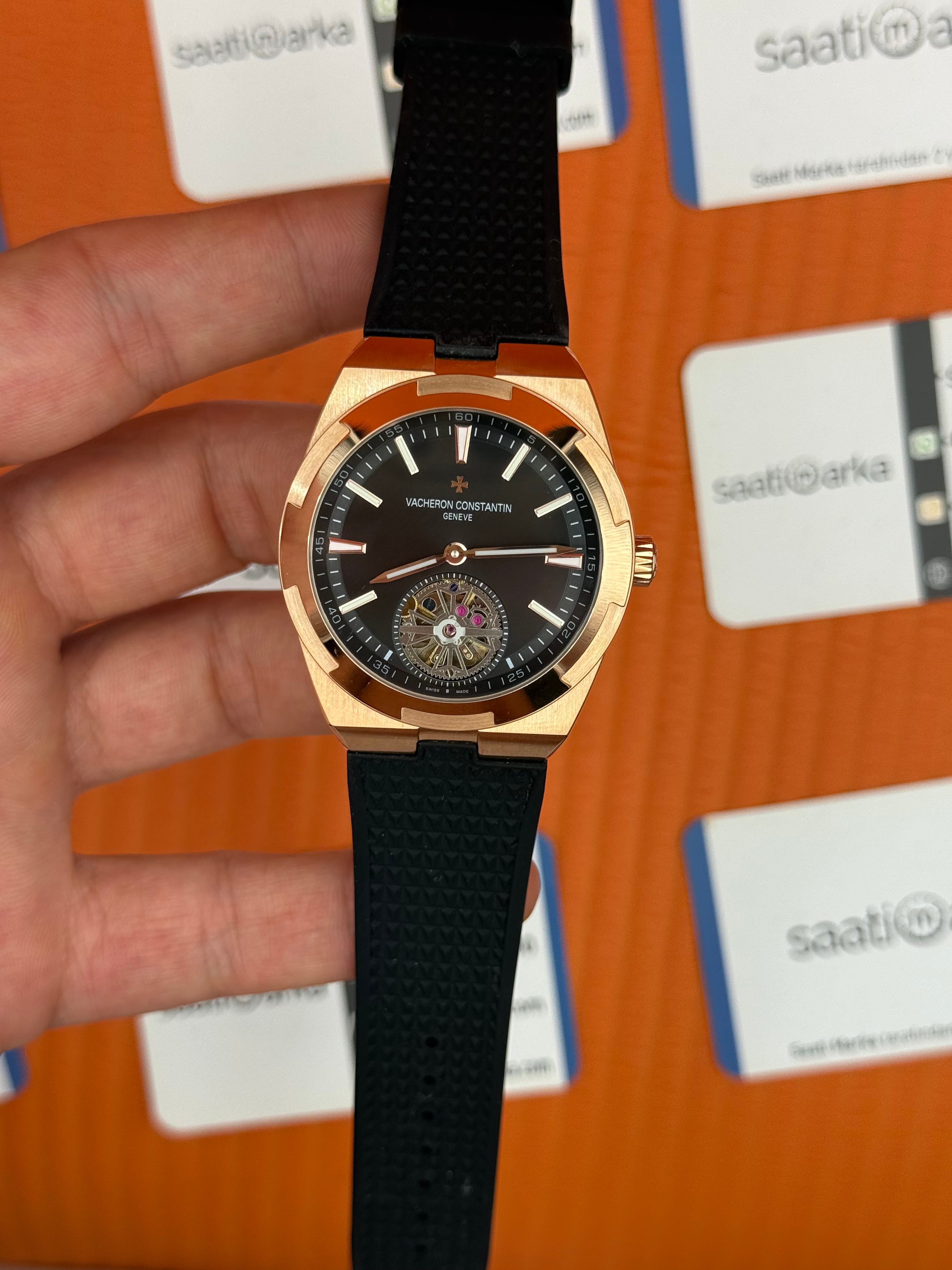 VACHERON CONSTANTIN overseas tourbillon siyah kadran rose kasa siyah kauçuk kordon erkek kol saati