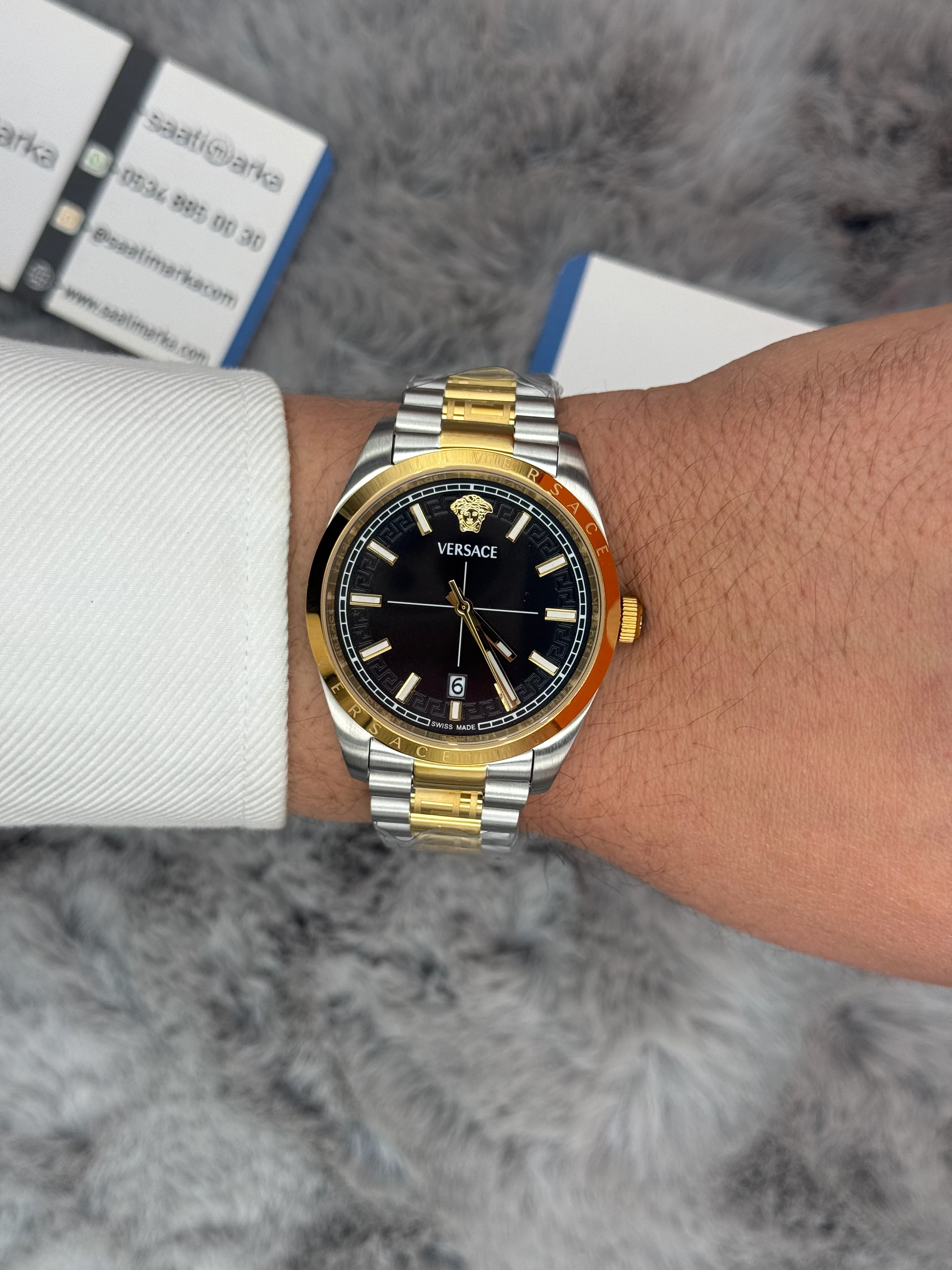 VERSACE 40MM SİYAH KADRAN GOLD SİLVER KASA KORDON ERKEK KOL SAATİ
