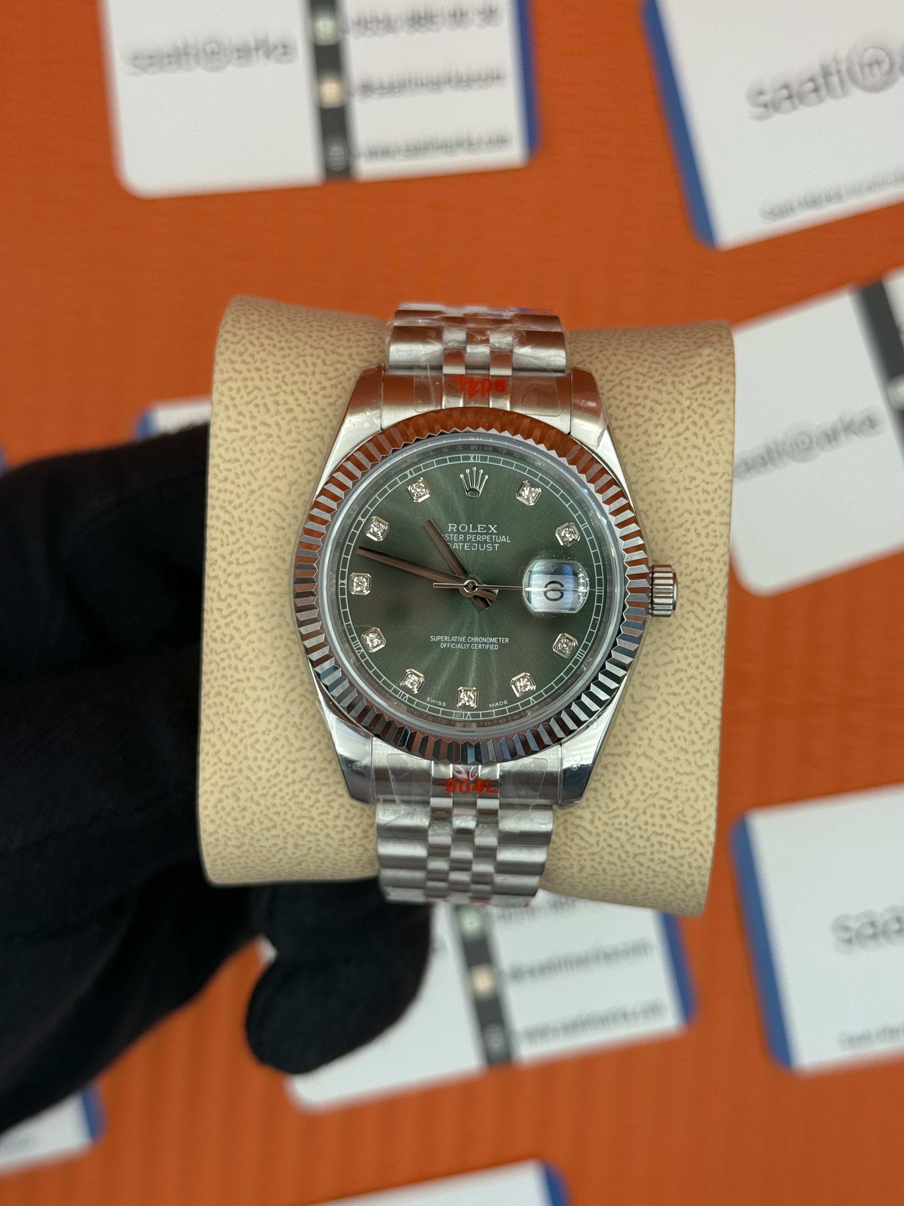 ROLEX Datejust baget taşlı green dial silver jubilee kordon