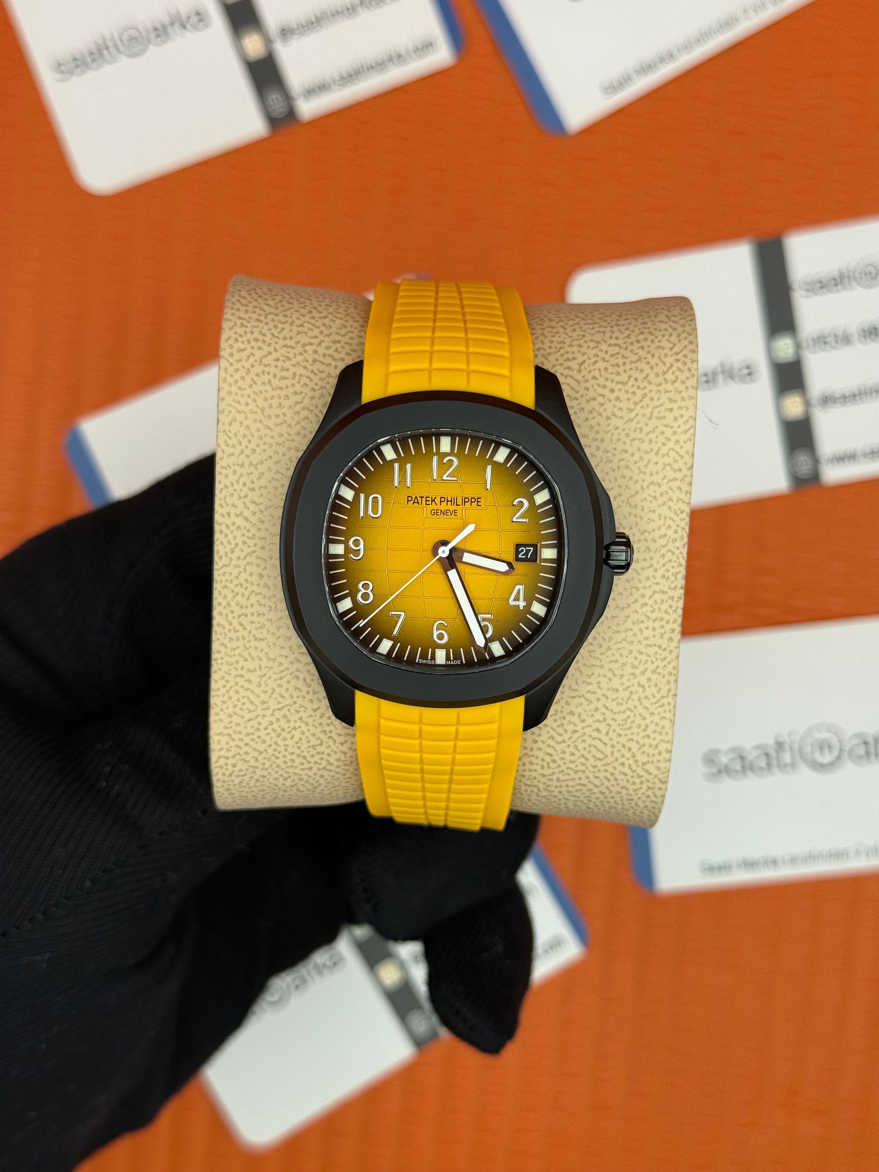 PATEK PHILIPPE Aquanaut sarı kadran sarı kauçuk kordon çelik siyah kasa