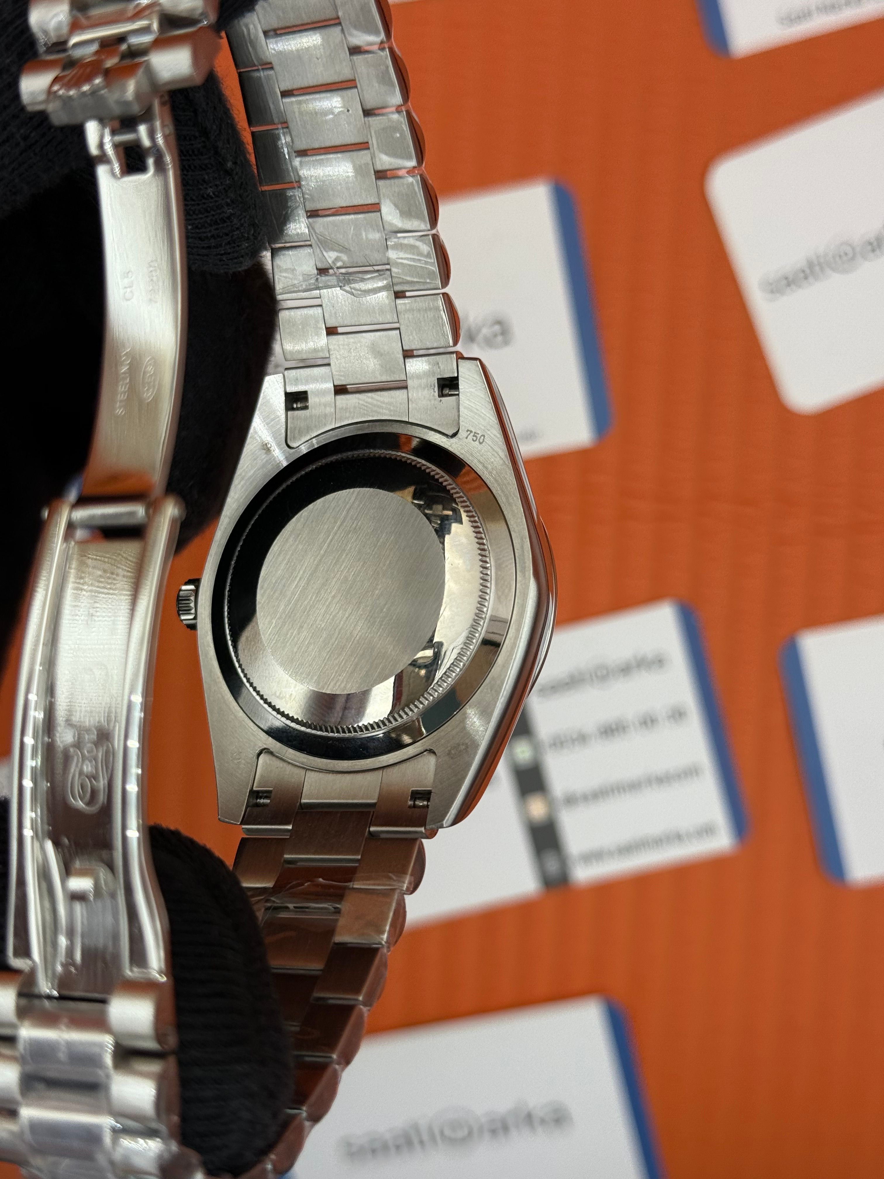 ROLEX Day Date taşlı bezel-kardan silver president kordon
