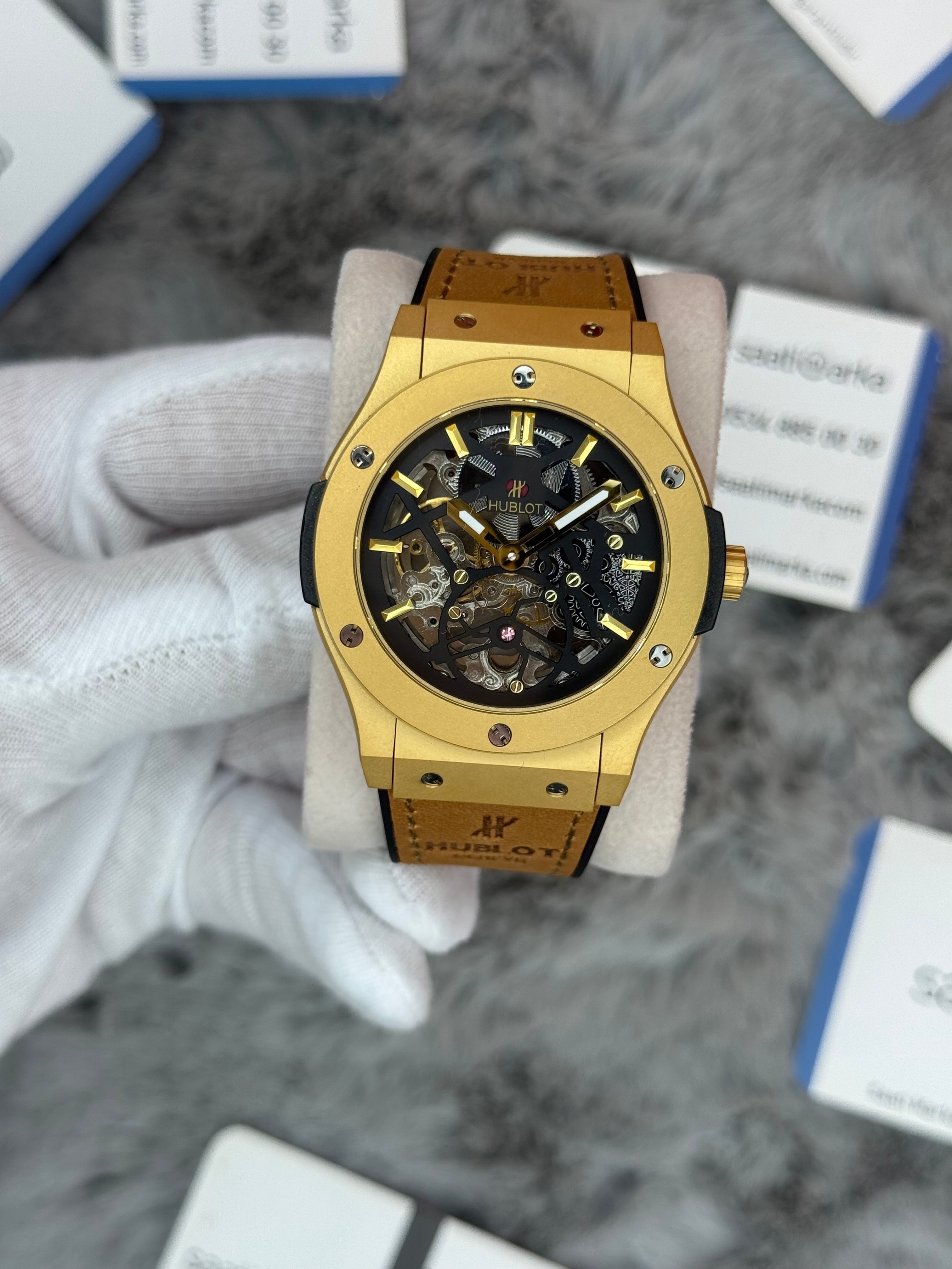 HUBLOT big bang tourbillon 41mm gold kasa kahverengi kordon erkek kol saati
