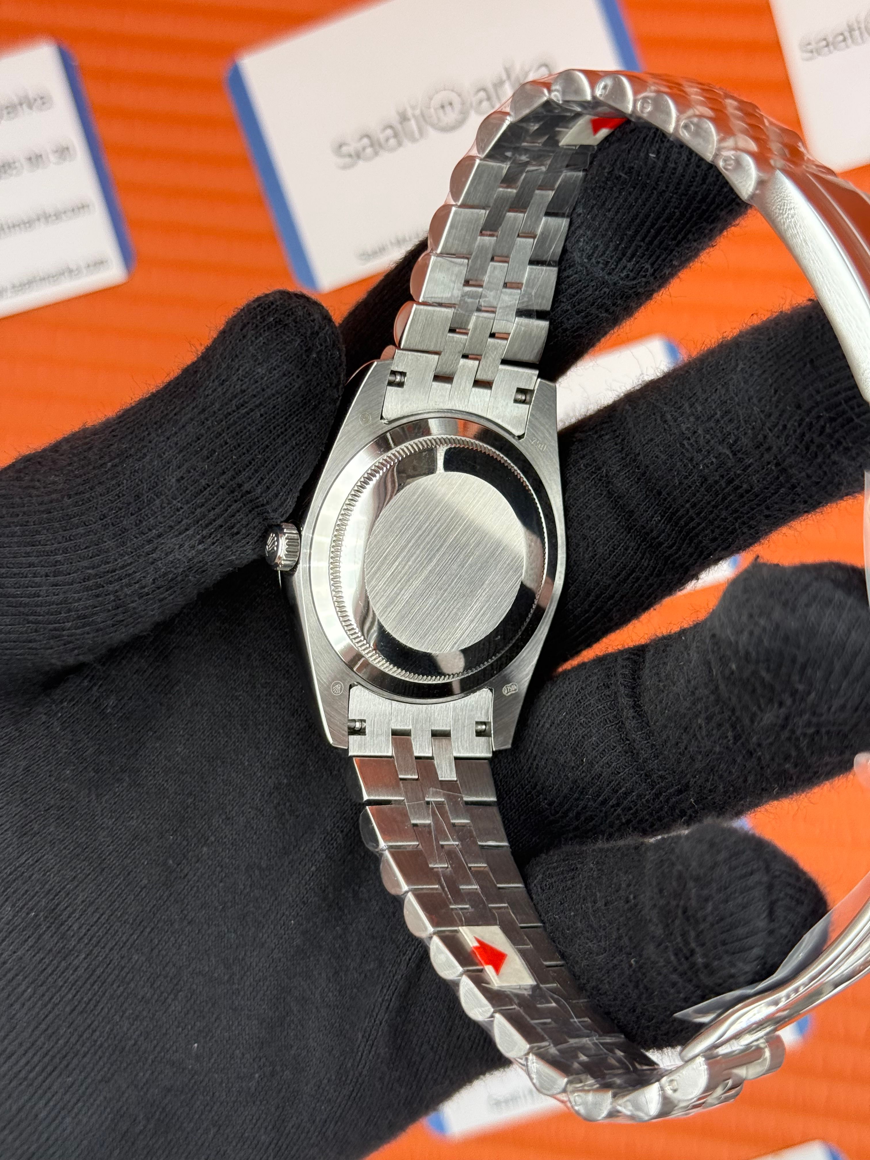 ROLEX Day Date roma rakamlı siyah kadran silver jubilee kordon