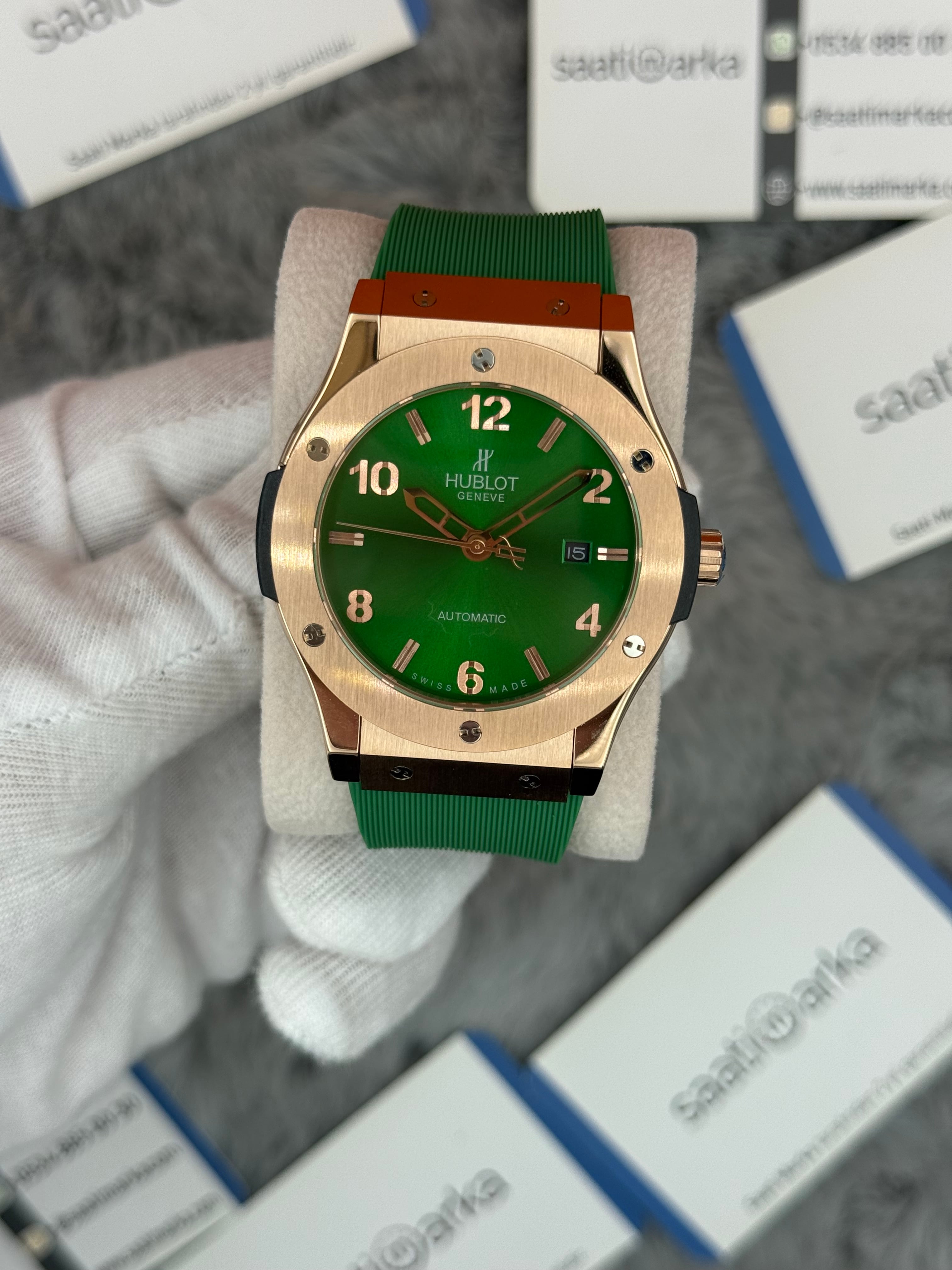 HUBLOT vendome 41mm rose kasa yeşil kadran yeşil kauçuk kordon erkek kol saati
