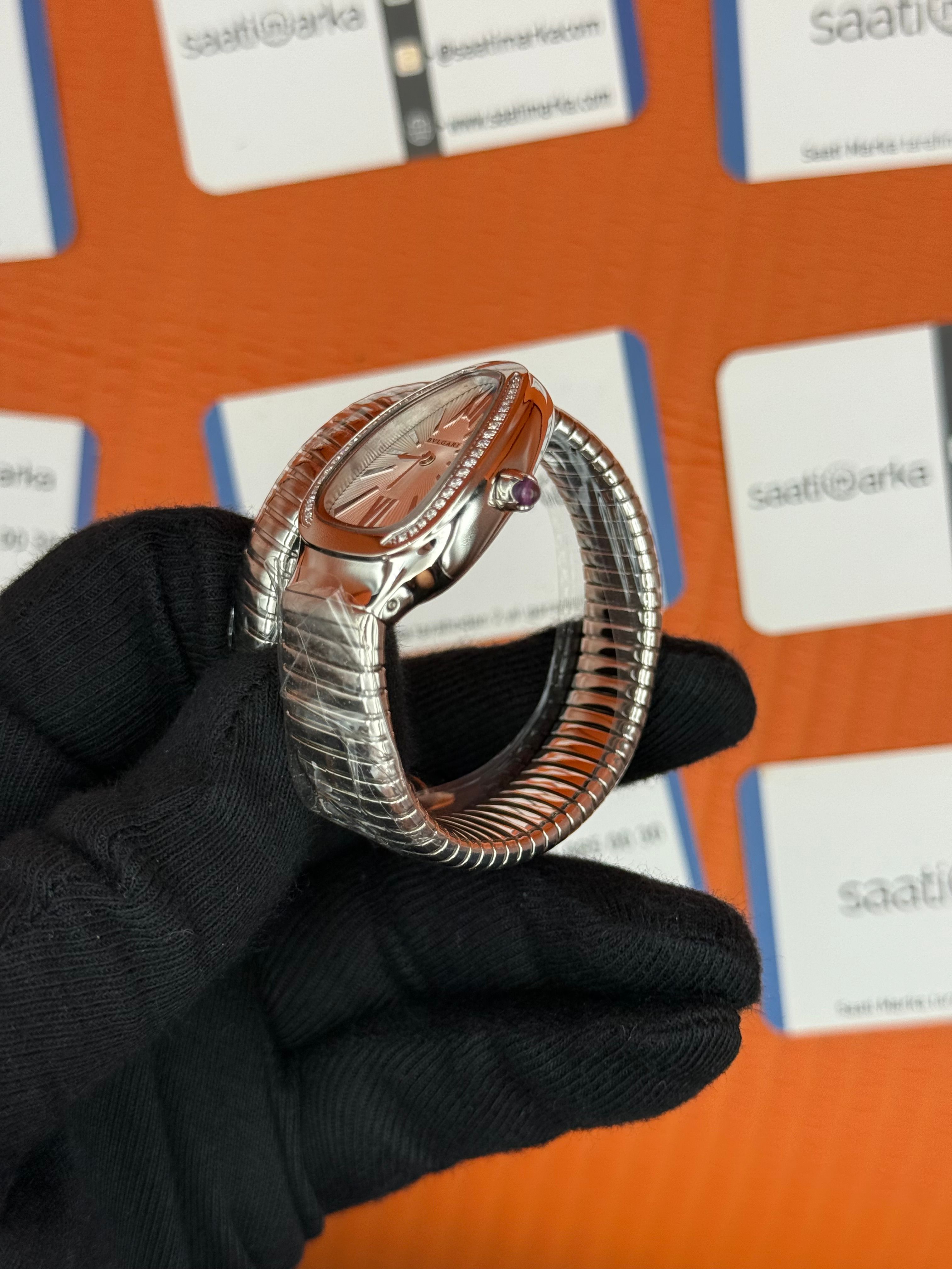 BVLGARİ serpenti tek sarma silver kordon taşlı bezel beyaz kadran kadın kol saati