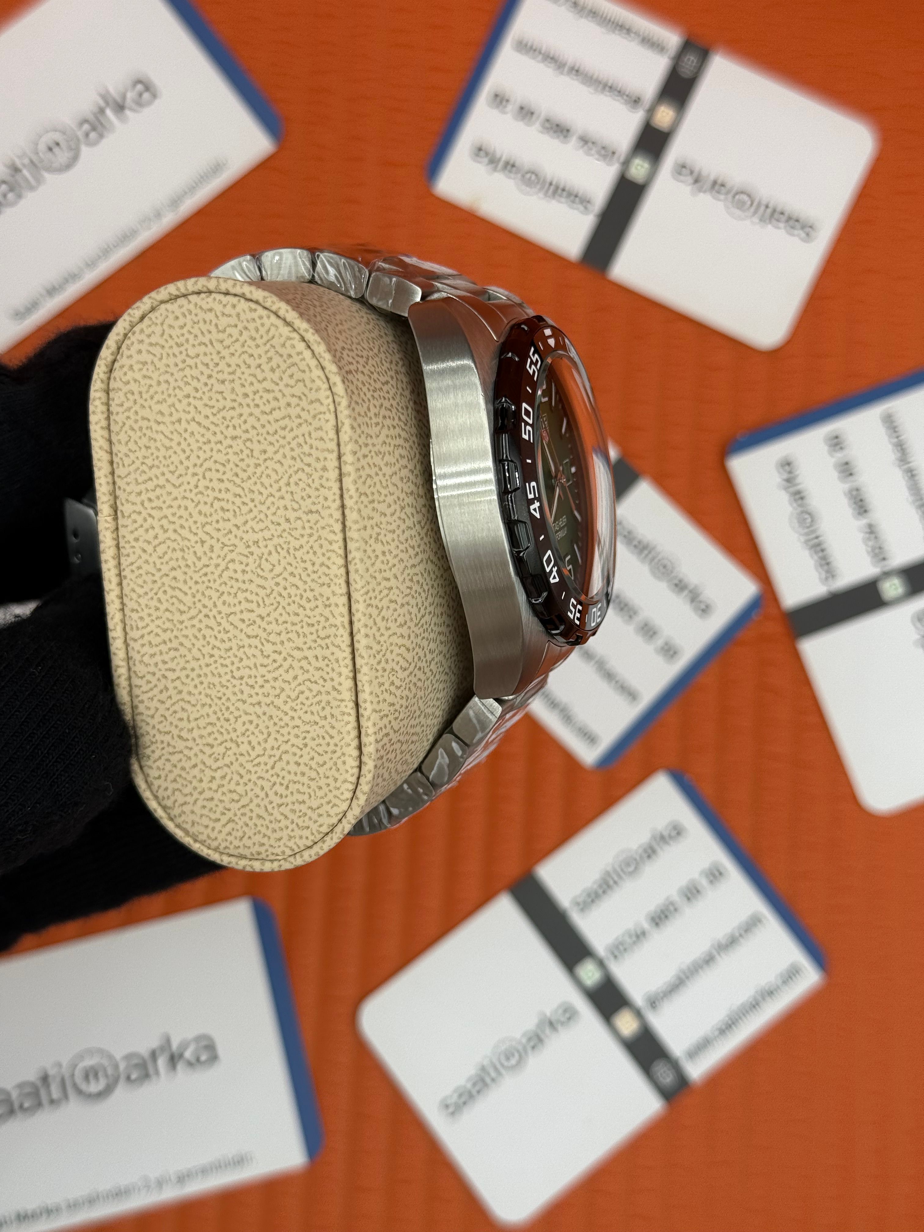 TAGHEUER FORMULA YEŞİL KADRAN SİYAH BEZEL