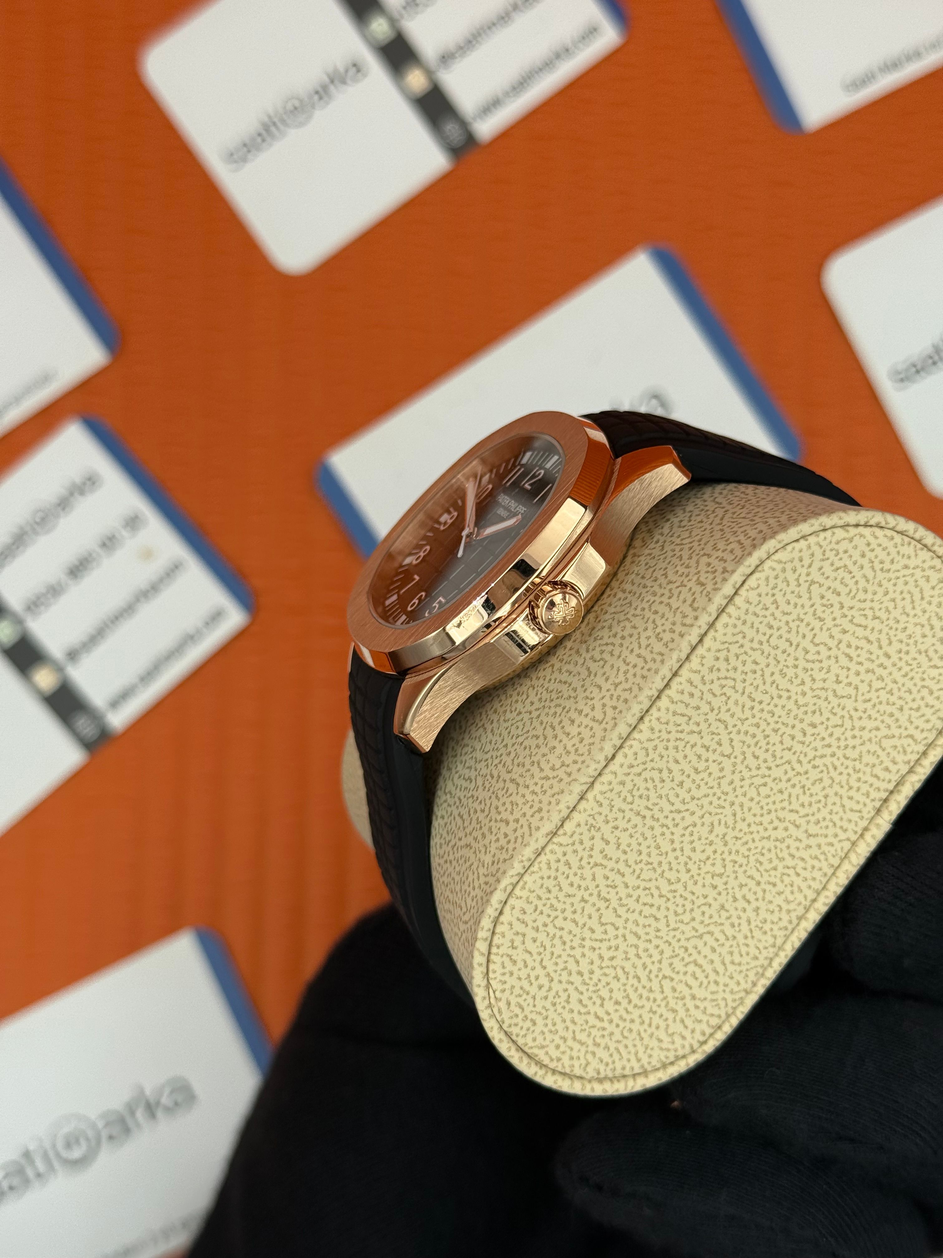 PATEK PHILIPPE AQUANAUT SİYAH KAUÇUK KORDON SİYAH KADRAN ROSE KASA 