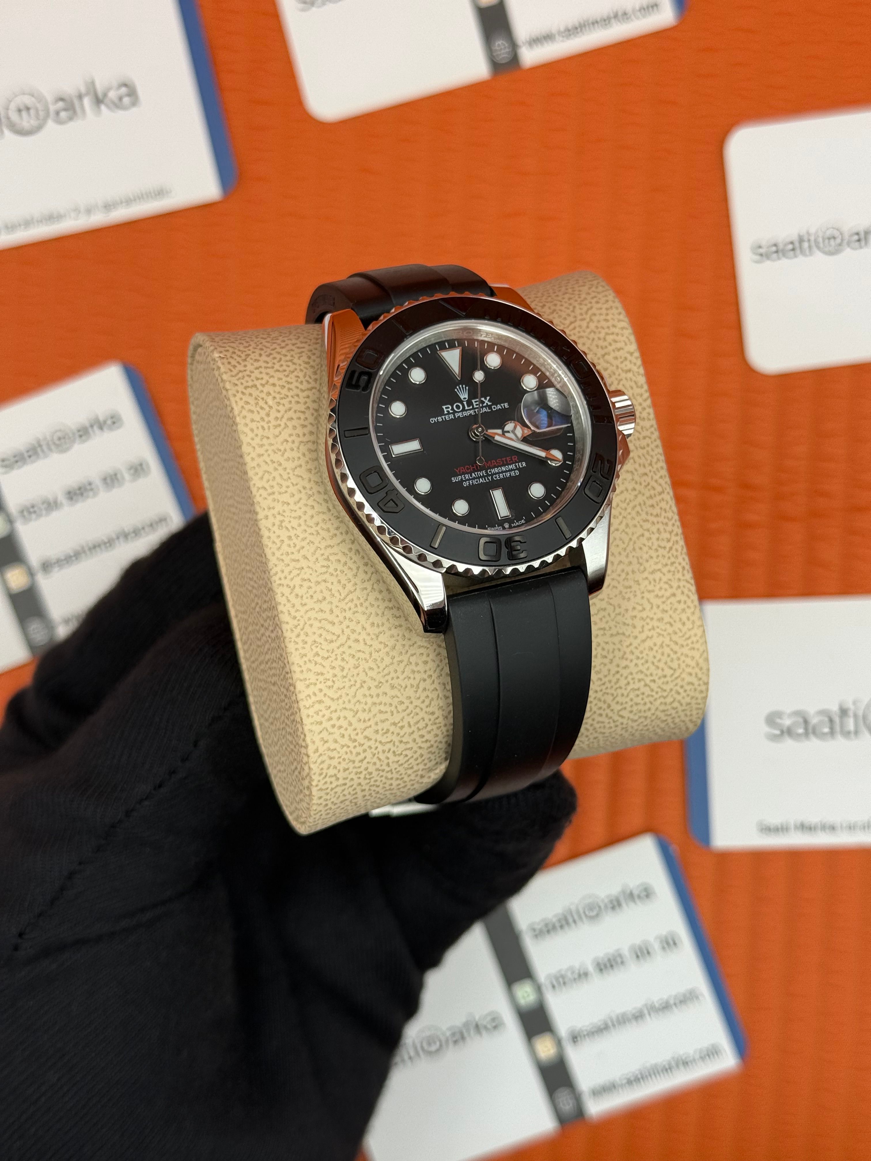 ROLEX Yacht Master black sial siyah kauçuk kordon silver kasa