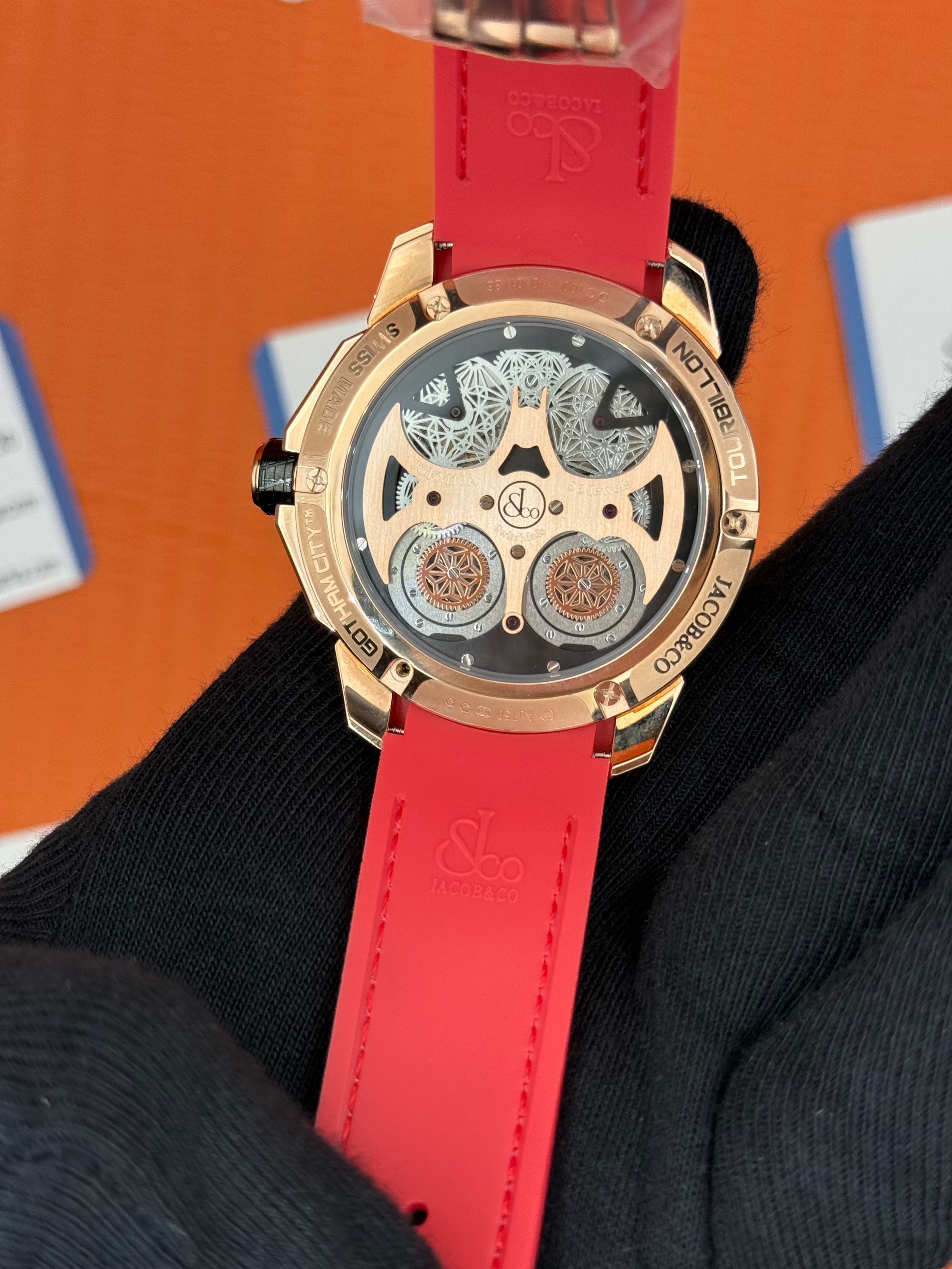 JACOB&CO siyah turbillon kadran kırmızı siyah kauçuk kordon rose kasa 