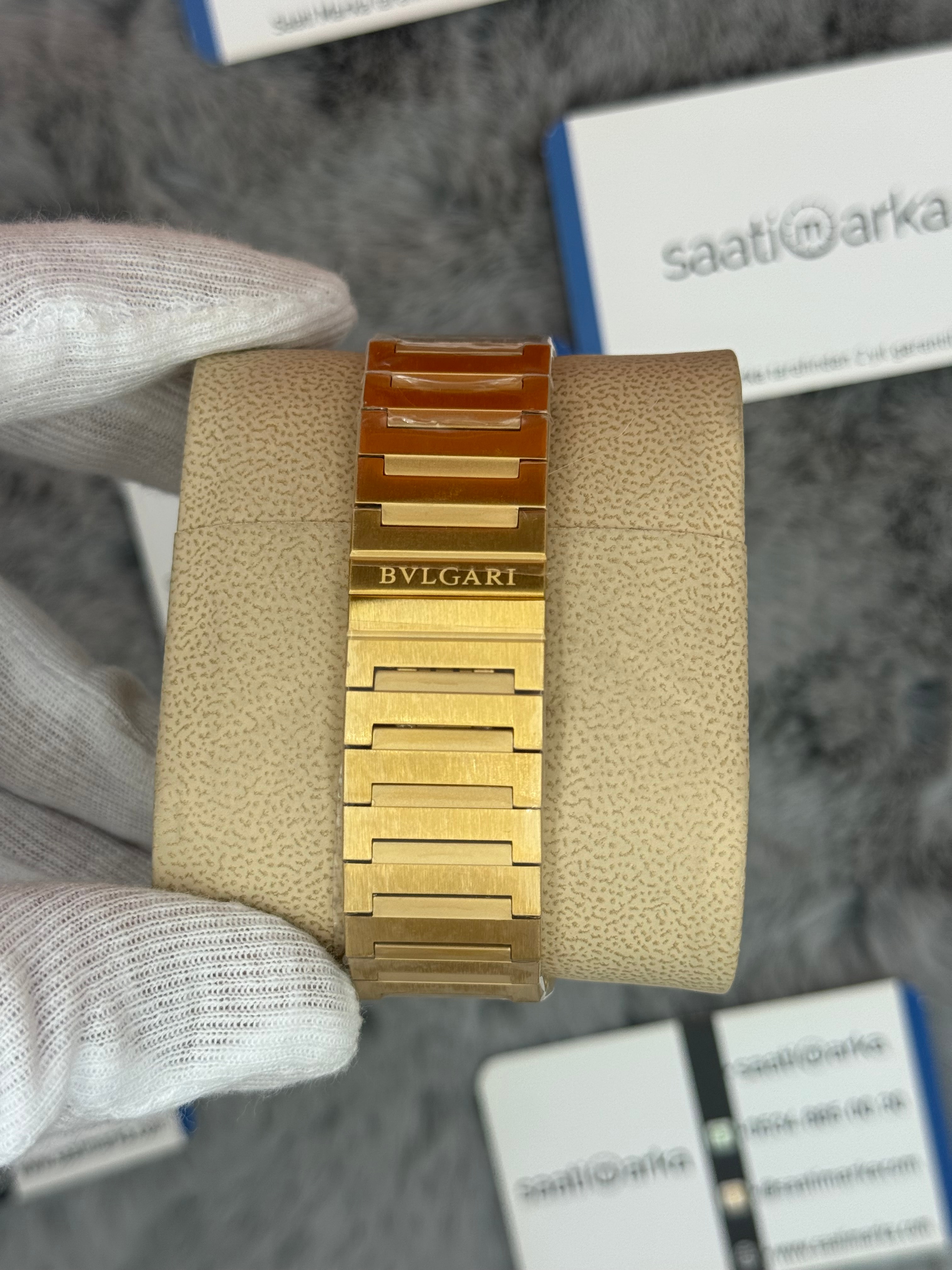 BVLGARİ octo 40mm pusula kadran gold kasa kordon erkek kol saati