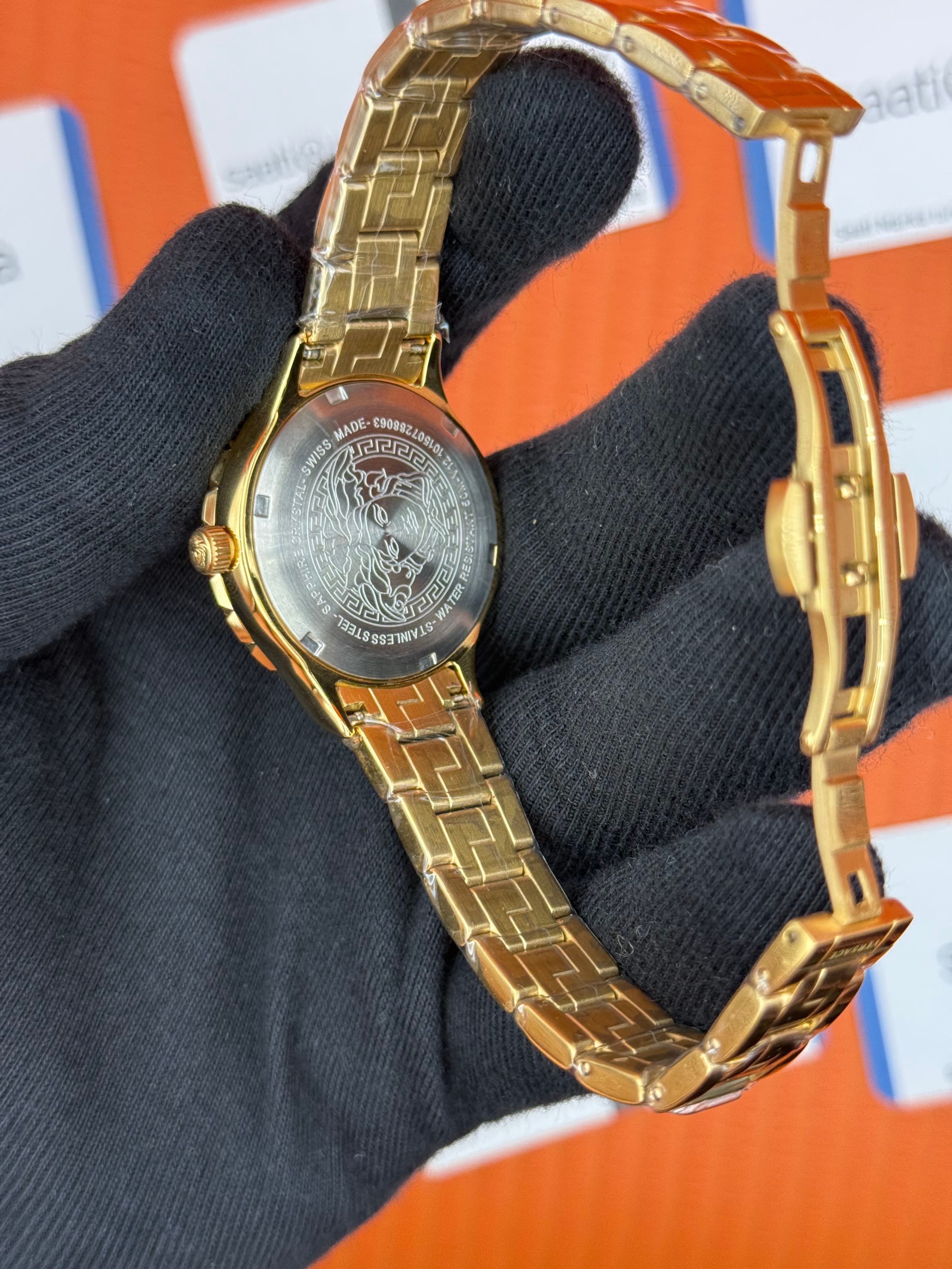 VERSACE yeşil kadran gold kasa kordon kadın kol saati