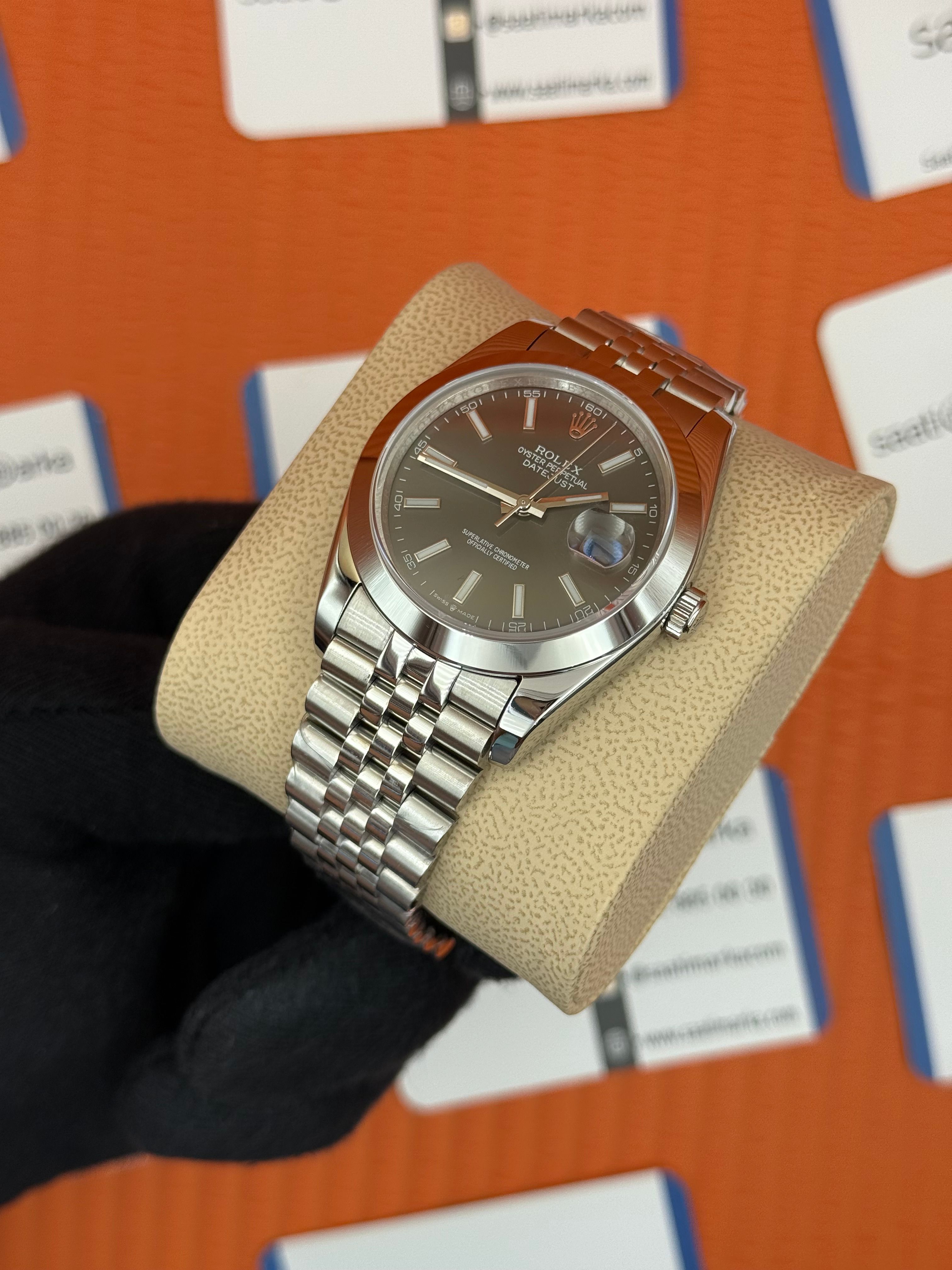 ROLEX Datejust grey dial silver jubilee kordon
