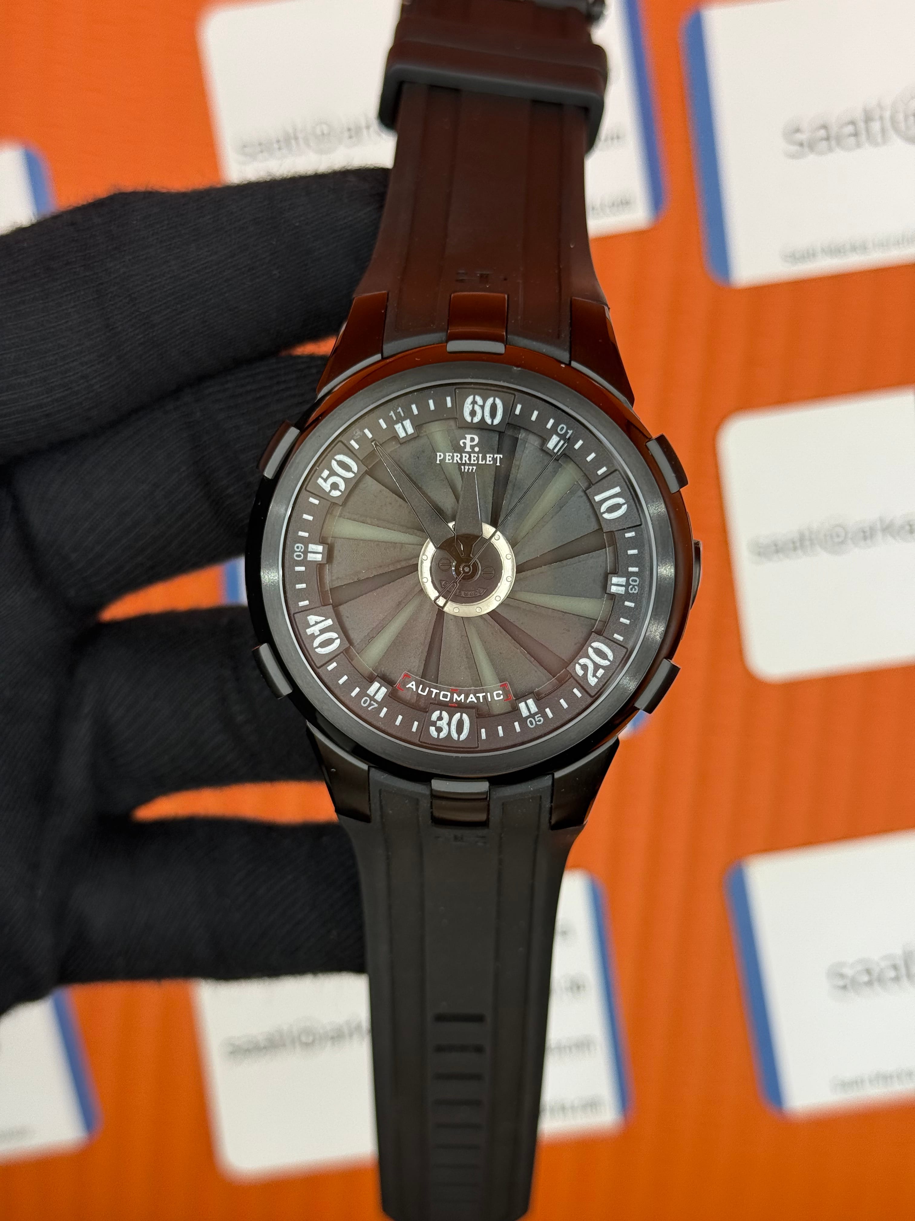 PERRELET turbine A1051/1 siyah kasa siyah kauçuk kordon erkek kol saati