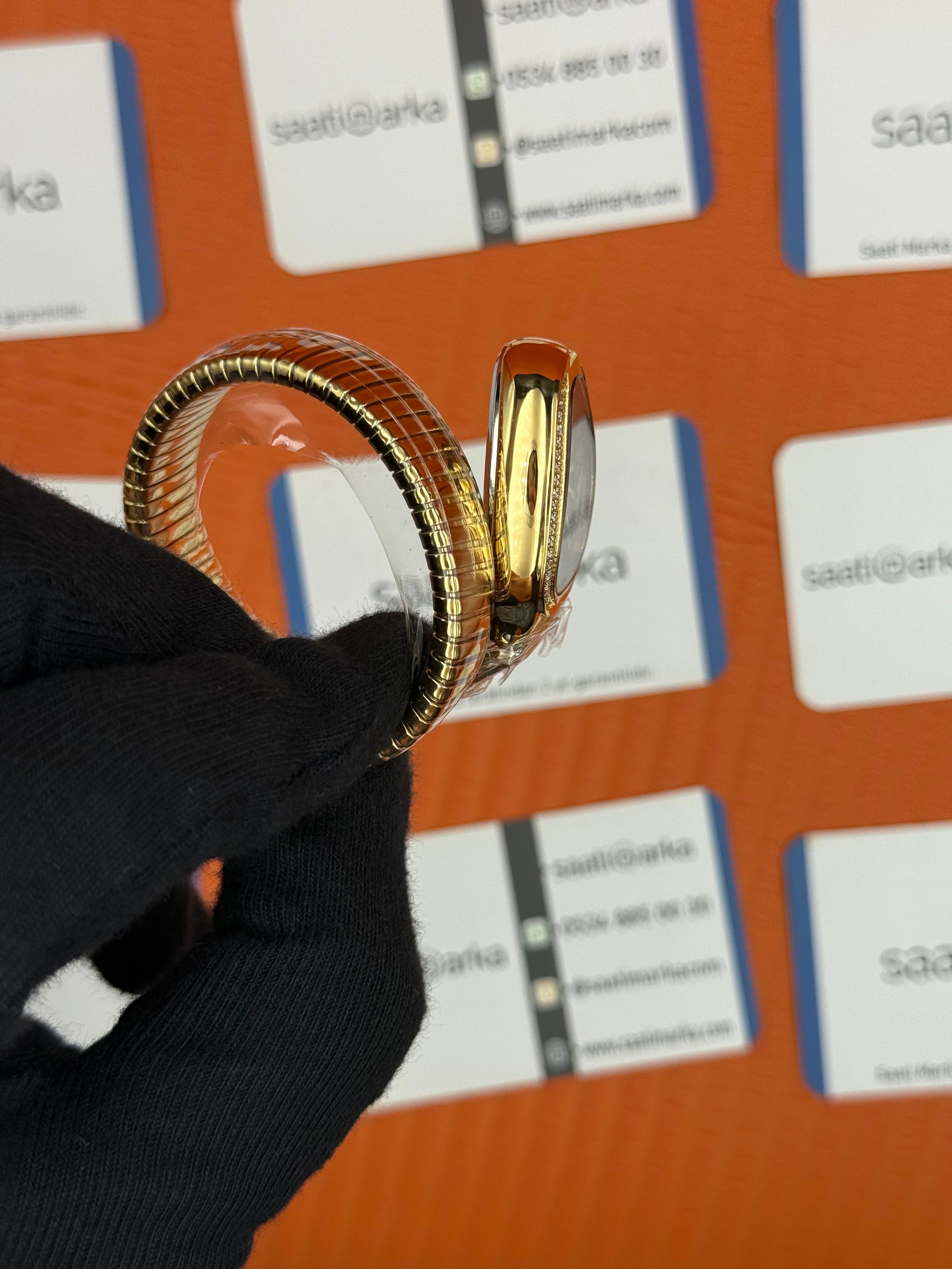 BVLGARİ serpenti tek sarma gold kordon taşlı bezel mavi kadran kadın kol saati